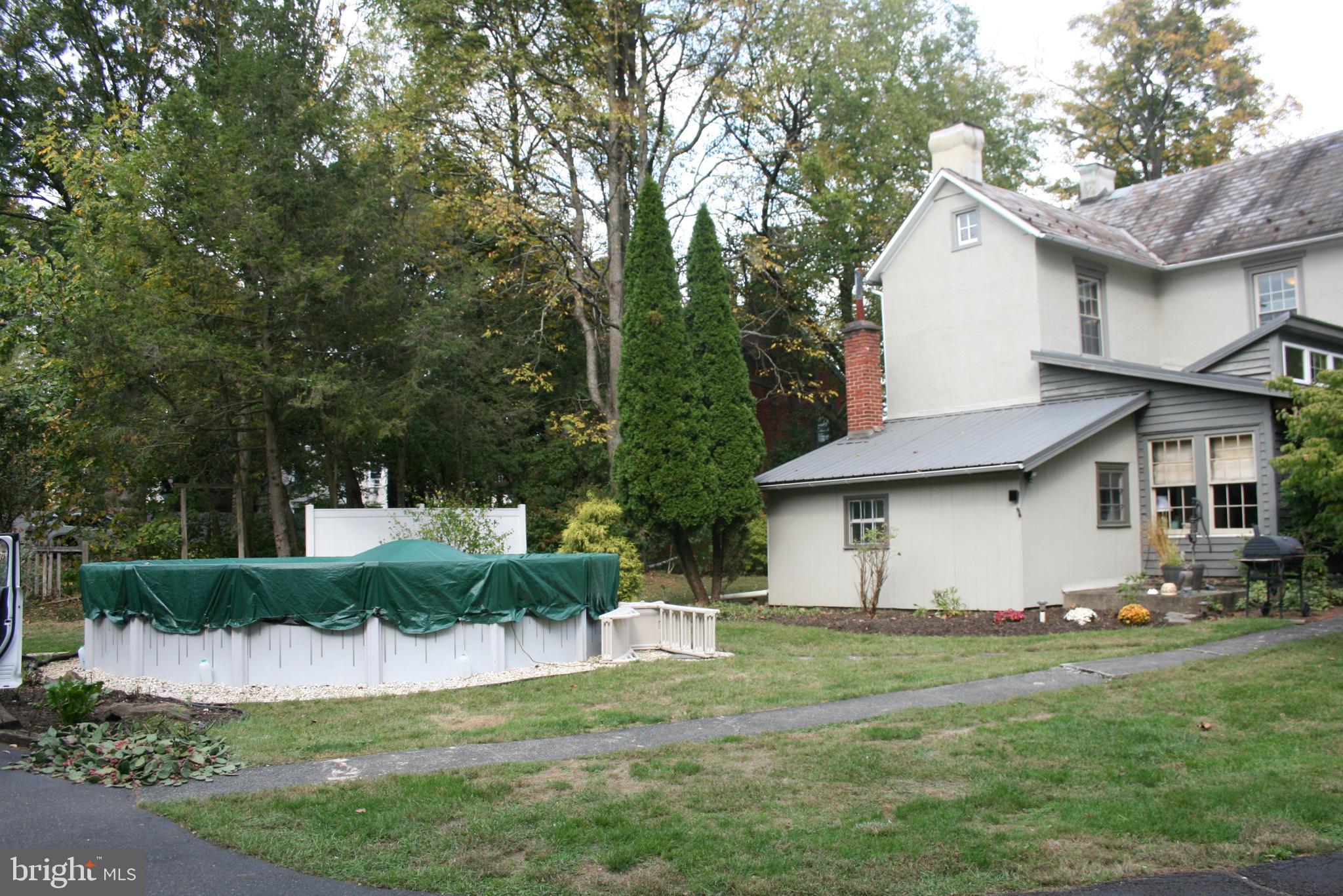 APPLEBACHSVILLE - Residential