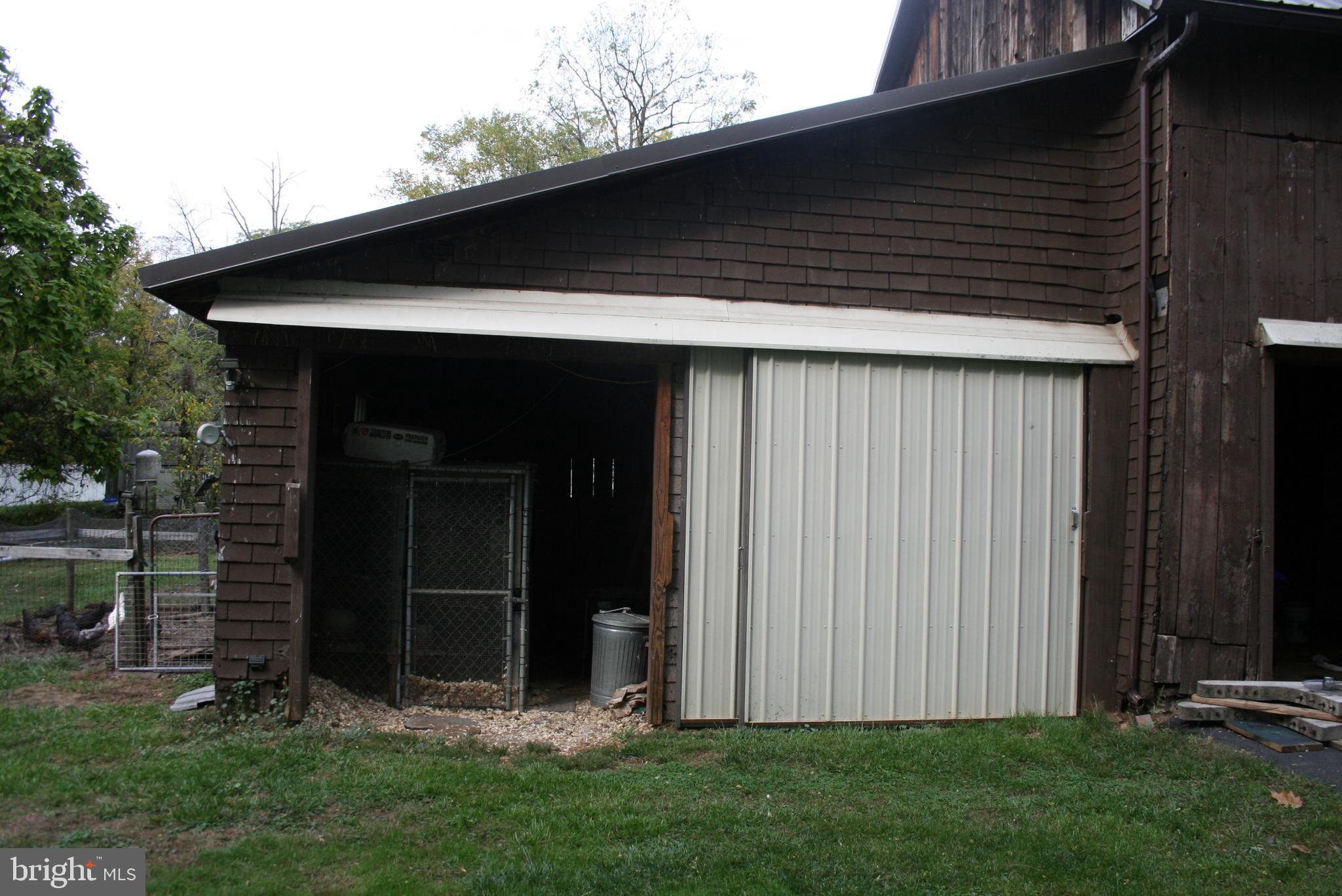 APPLEBACHSVILLE - Residential