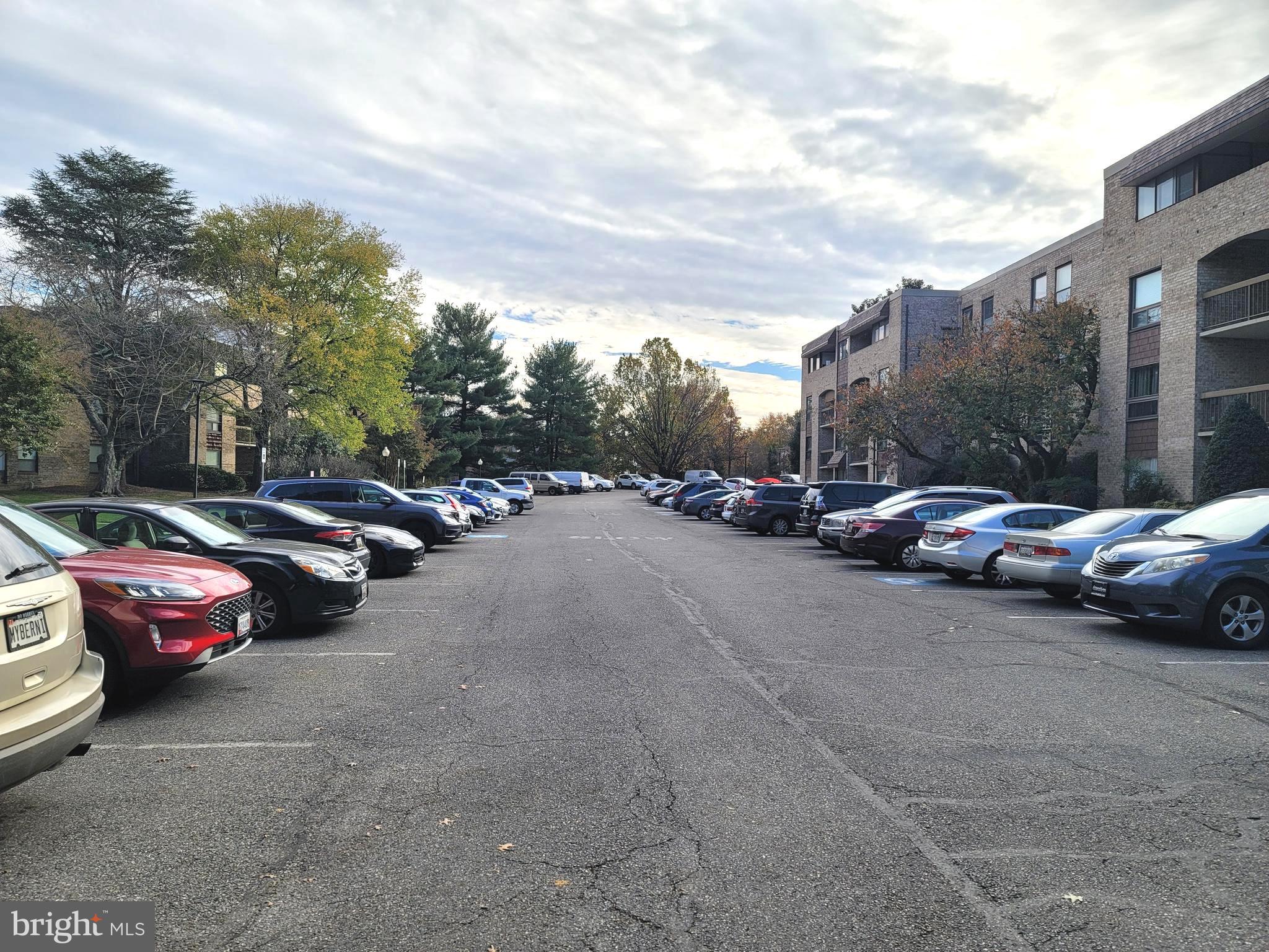 HYDE PARK - Residential