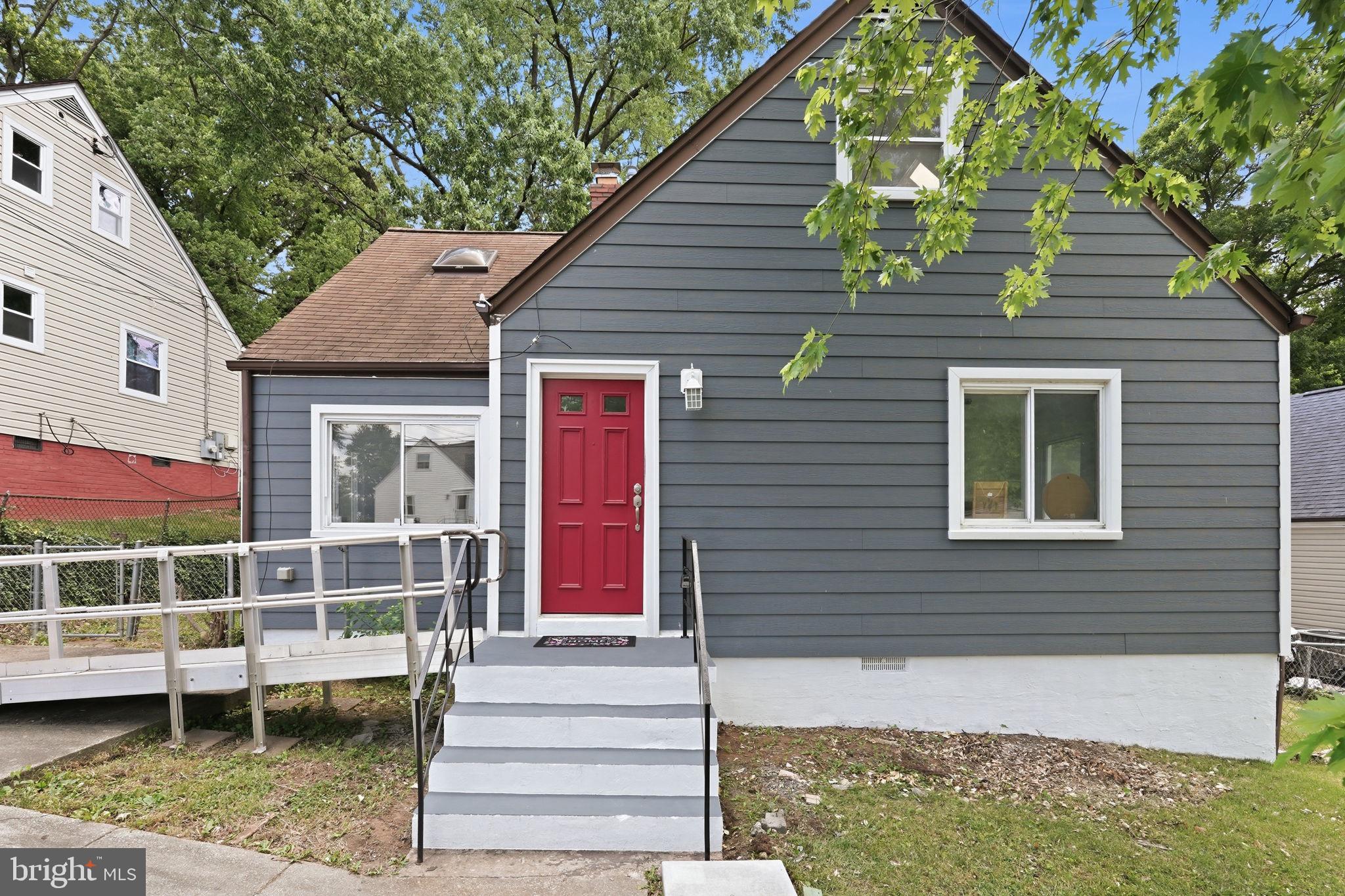 WASHINGTON SUBURBAN HOME - Residential