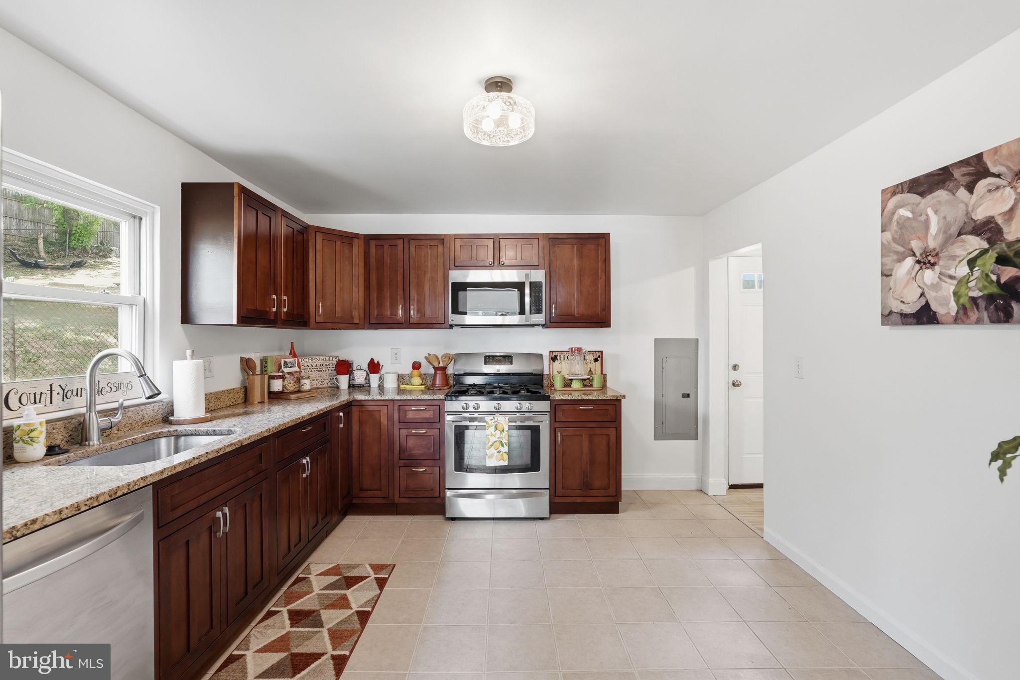 WASHINGTON SUBURBAN HOME - Residential