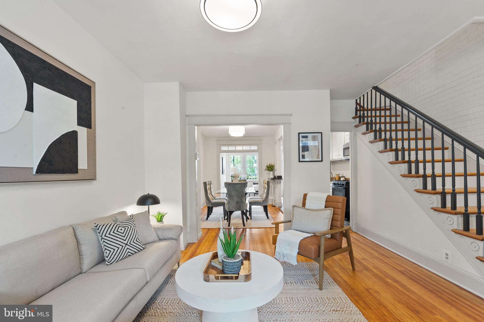HILL EAST - Residential