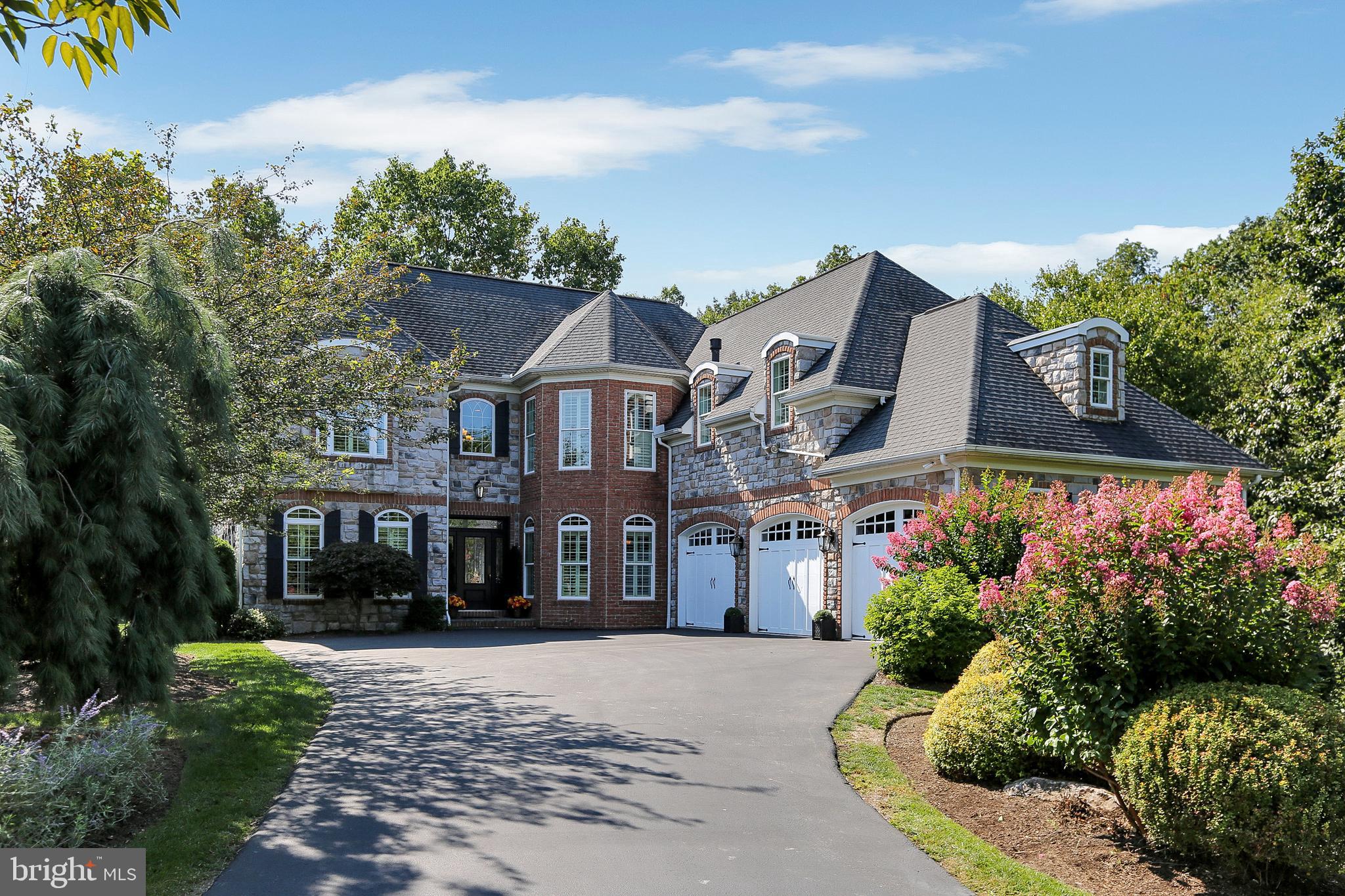 PINEHURST HILLS - Residential