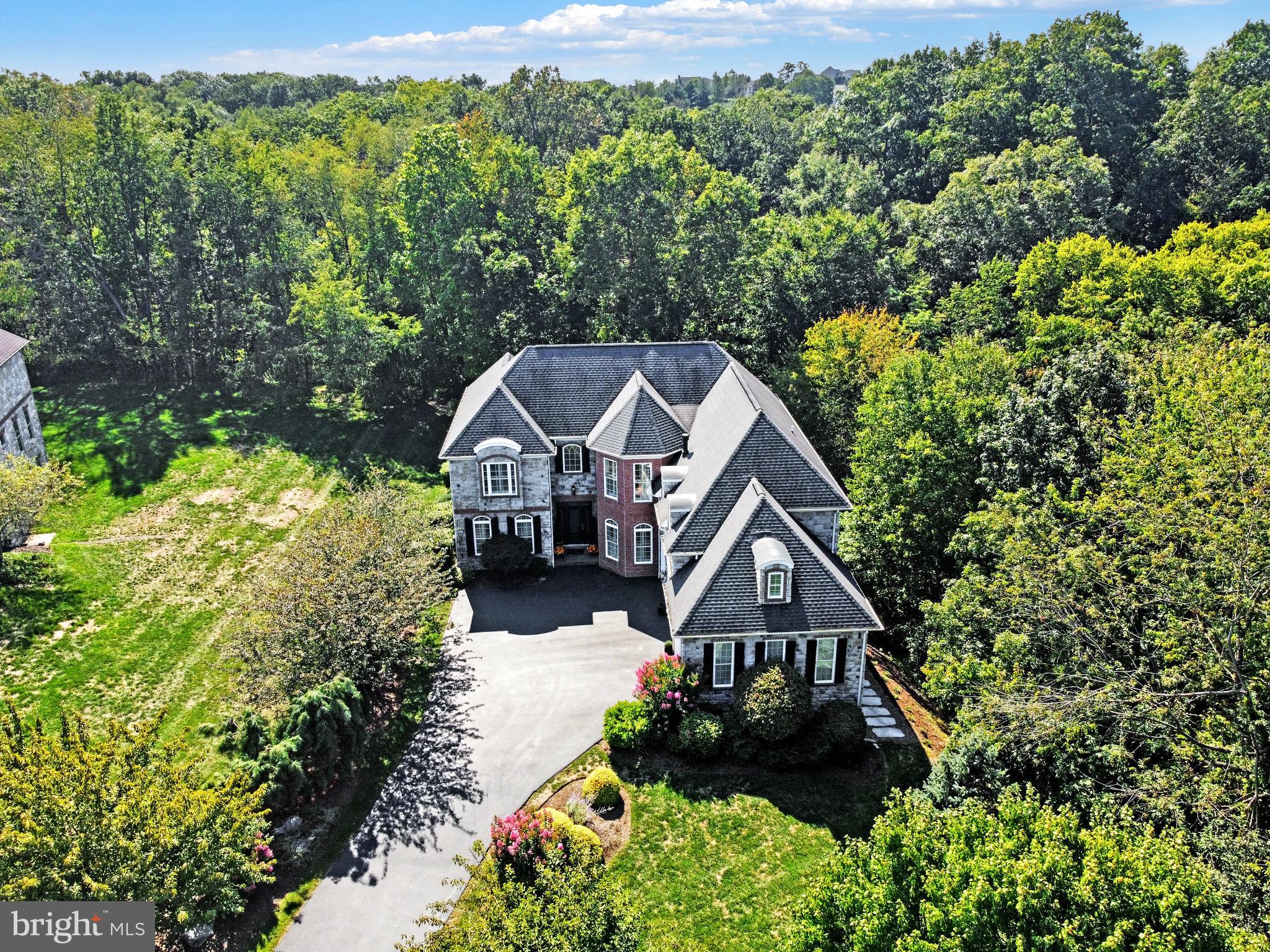 PINEHURST HILLS - Residential
