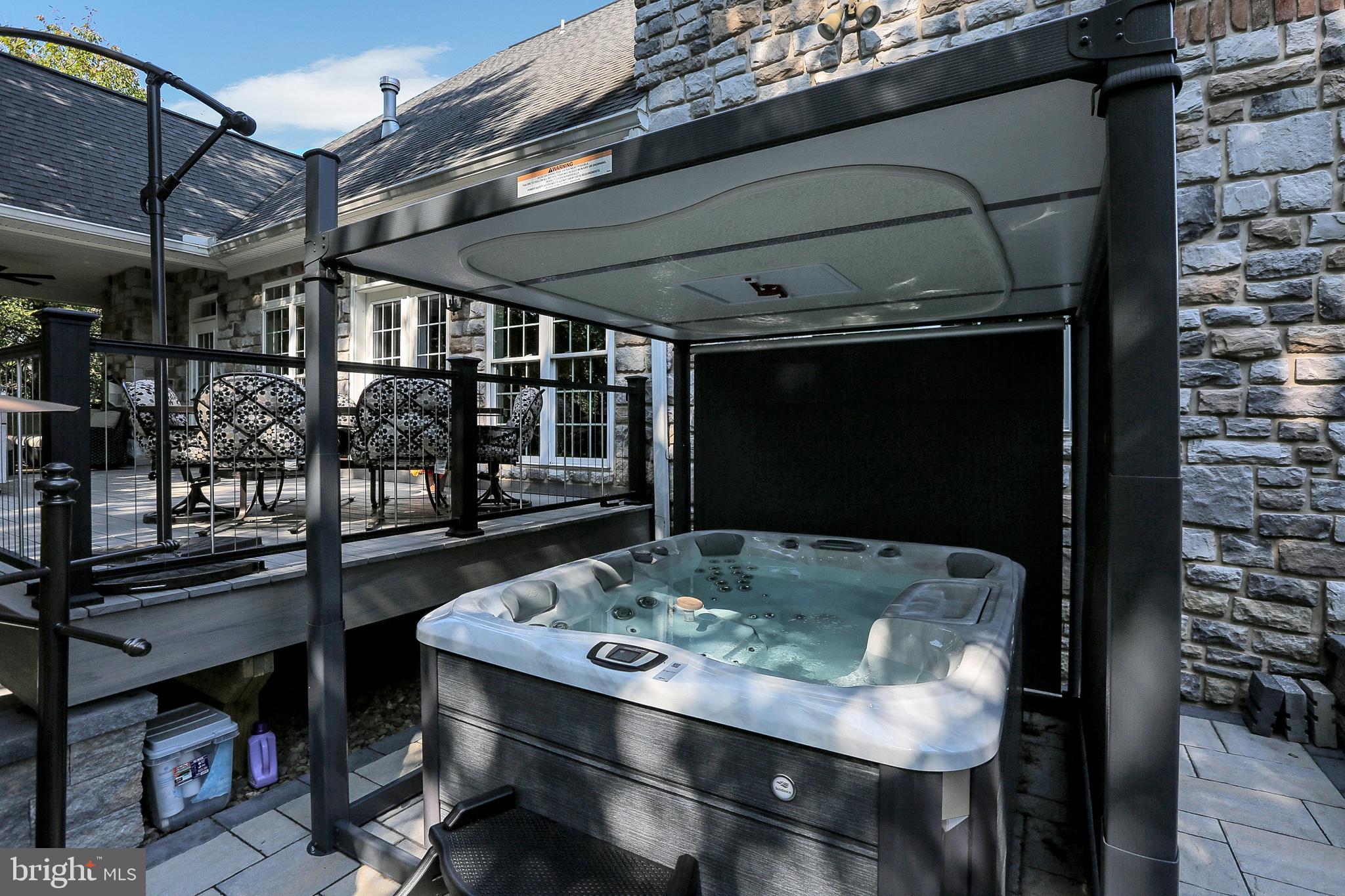 PINEHURST HILLS - Residential