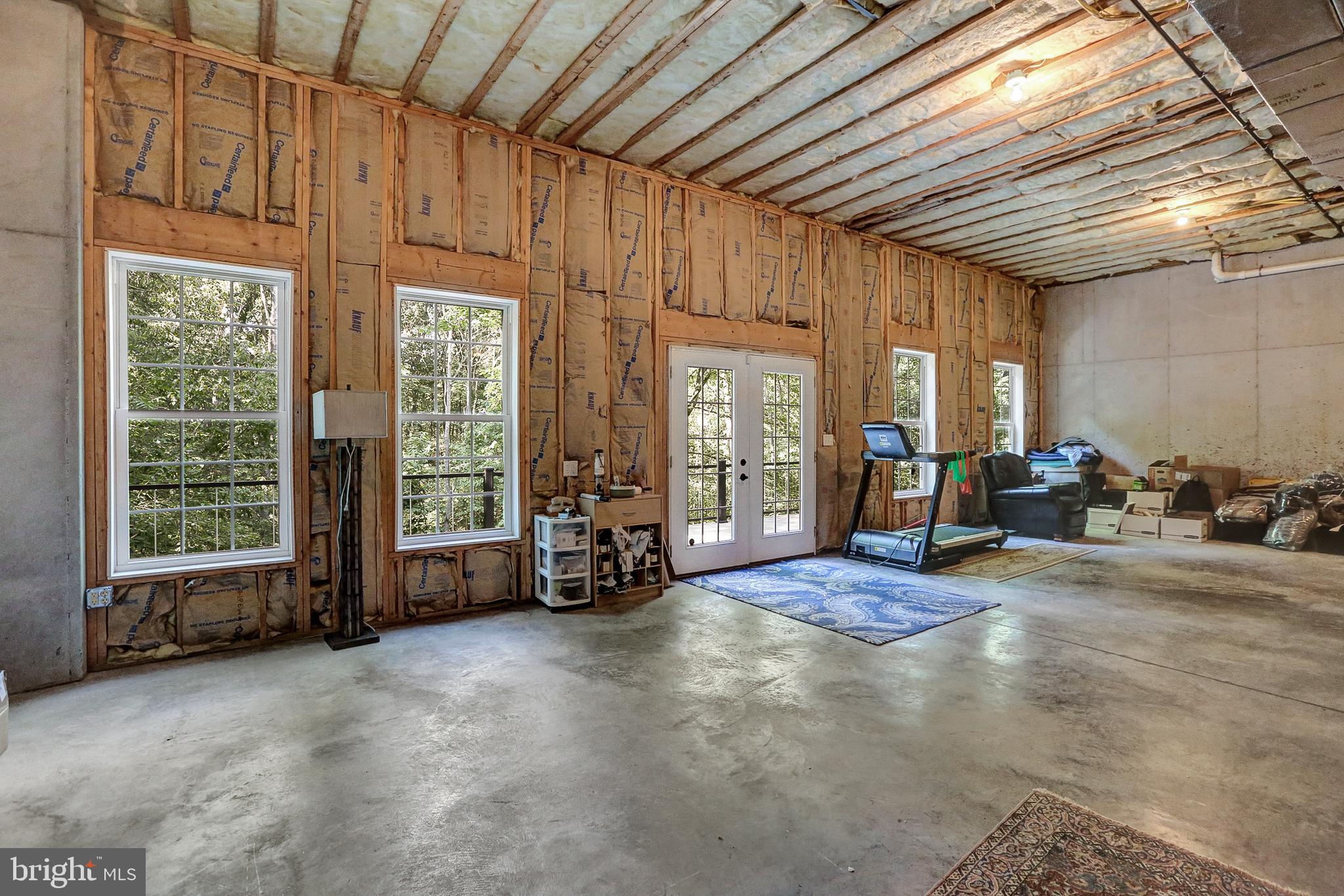 PINEHURST HILLS - Residential