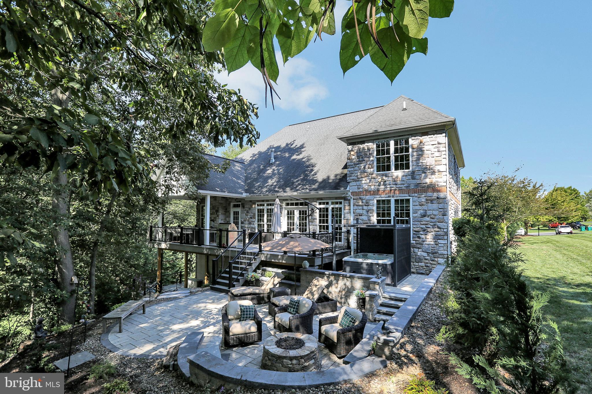 PINEHURST HILLS - Residential