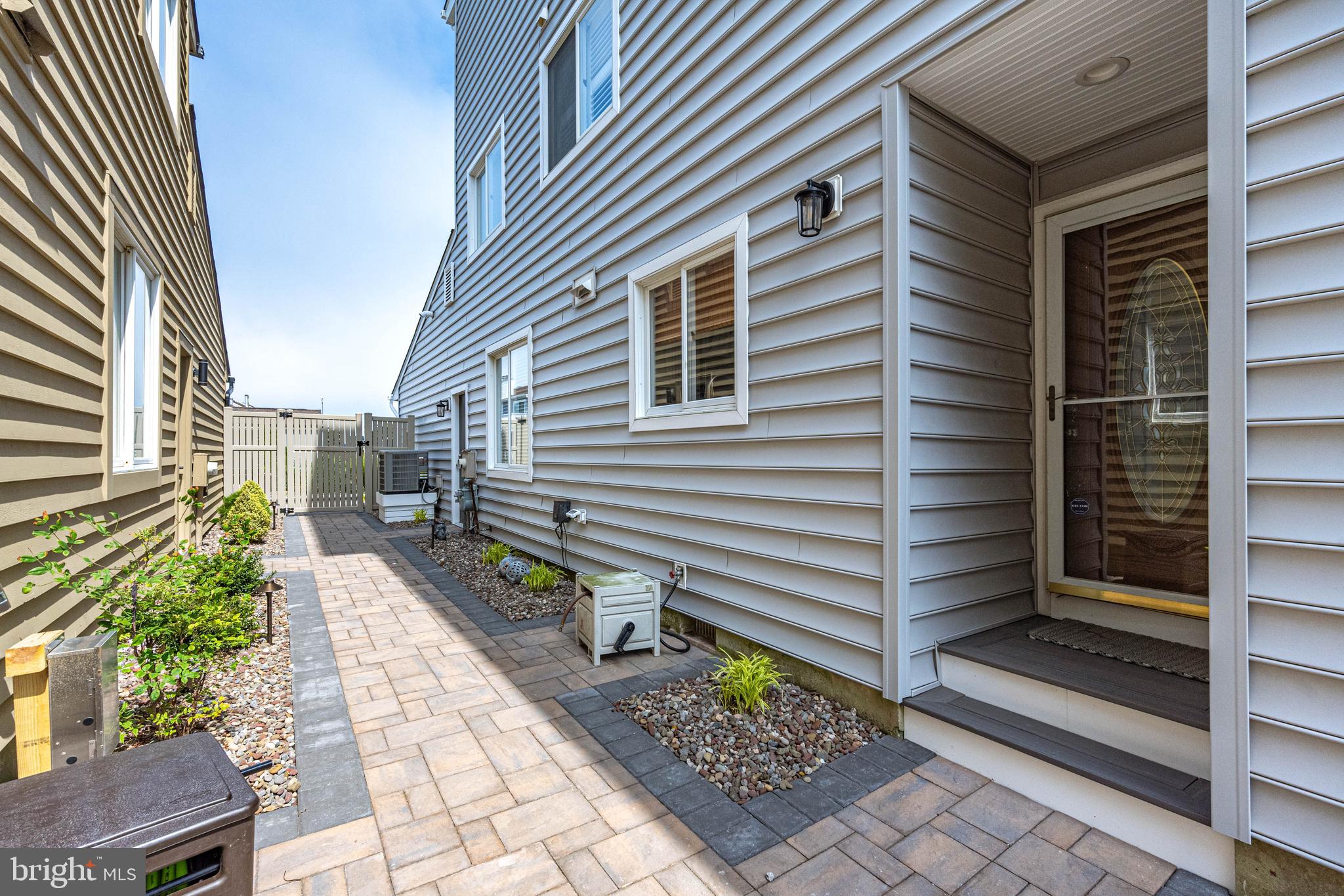 BAYBERRY ESTATES - Residential