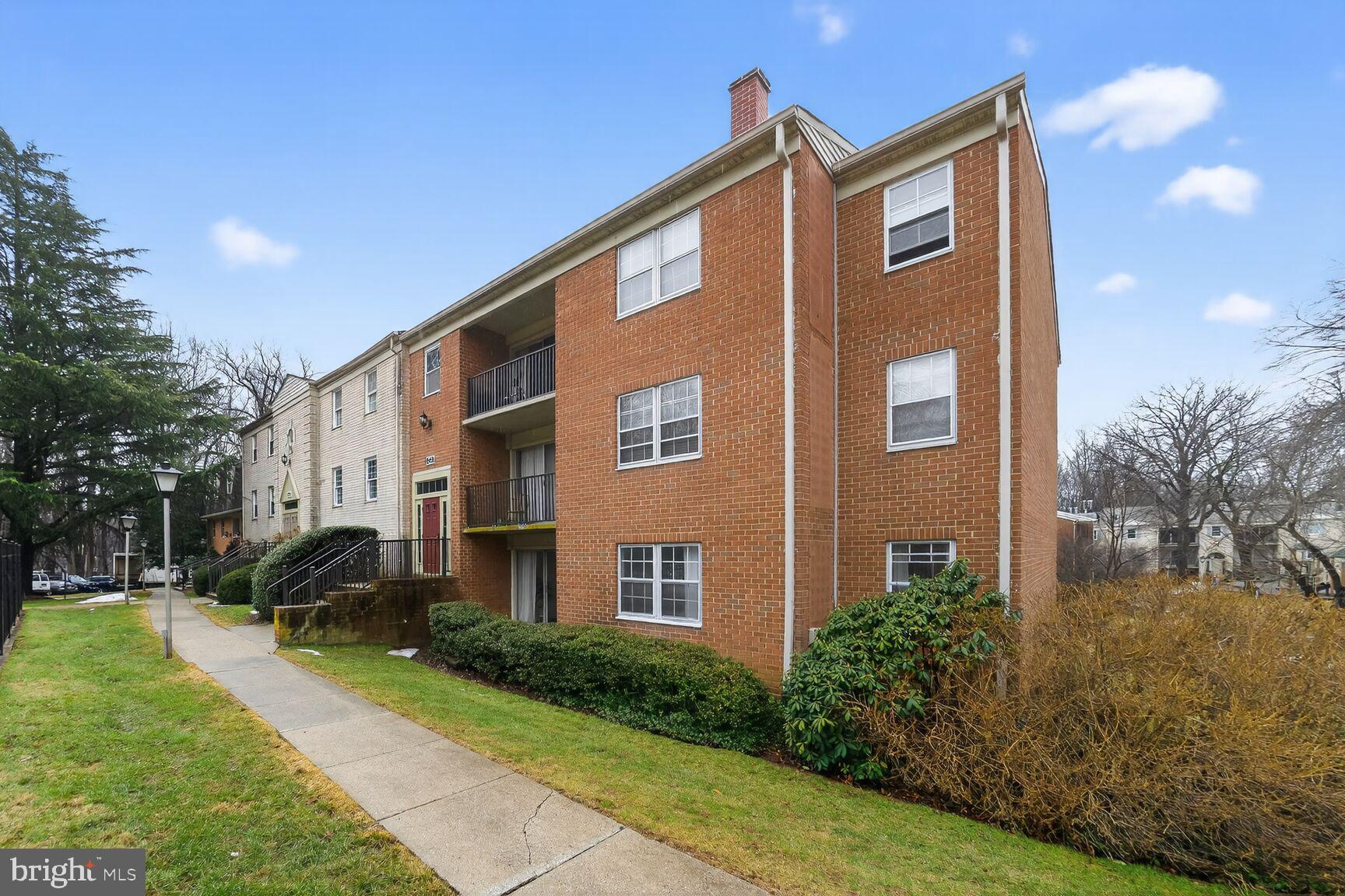 PLYMOUTH GARDENS - Residential