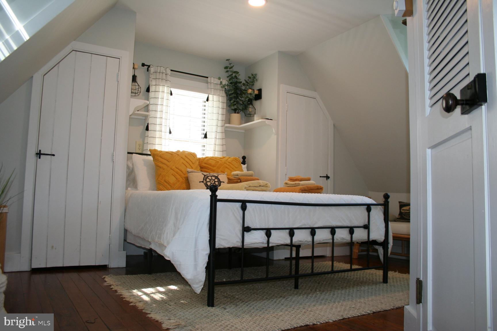 CENTREVILLE - Residential