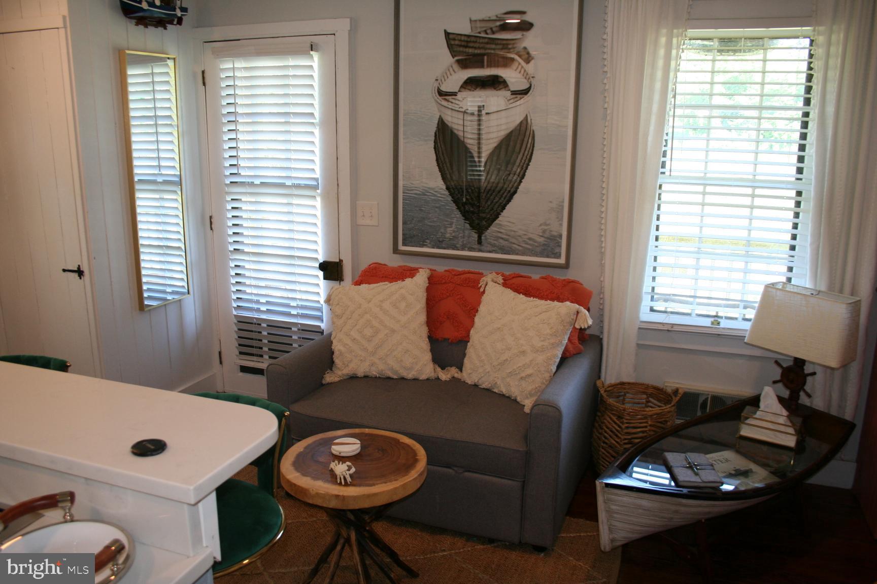 CENTREVILLE - Residential