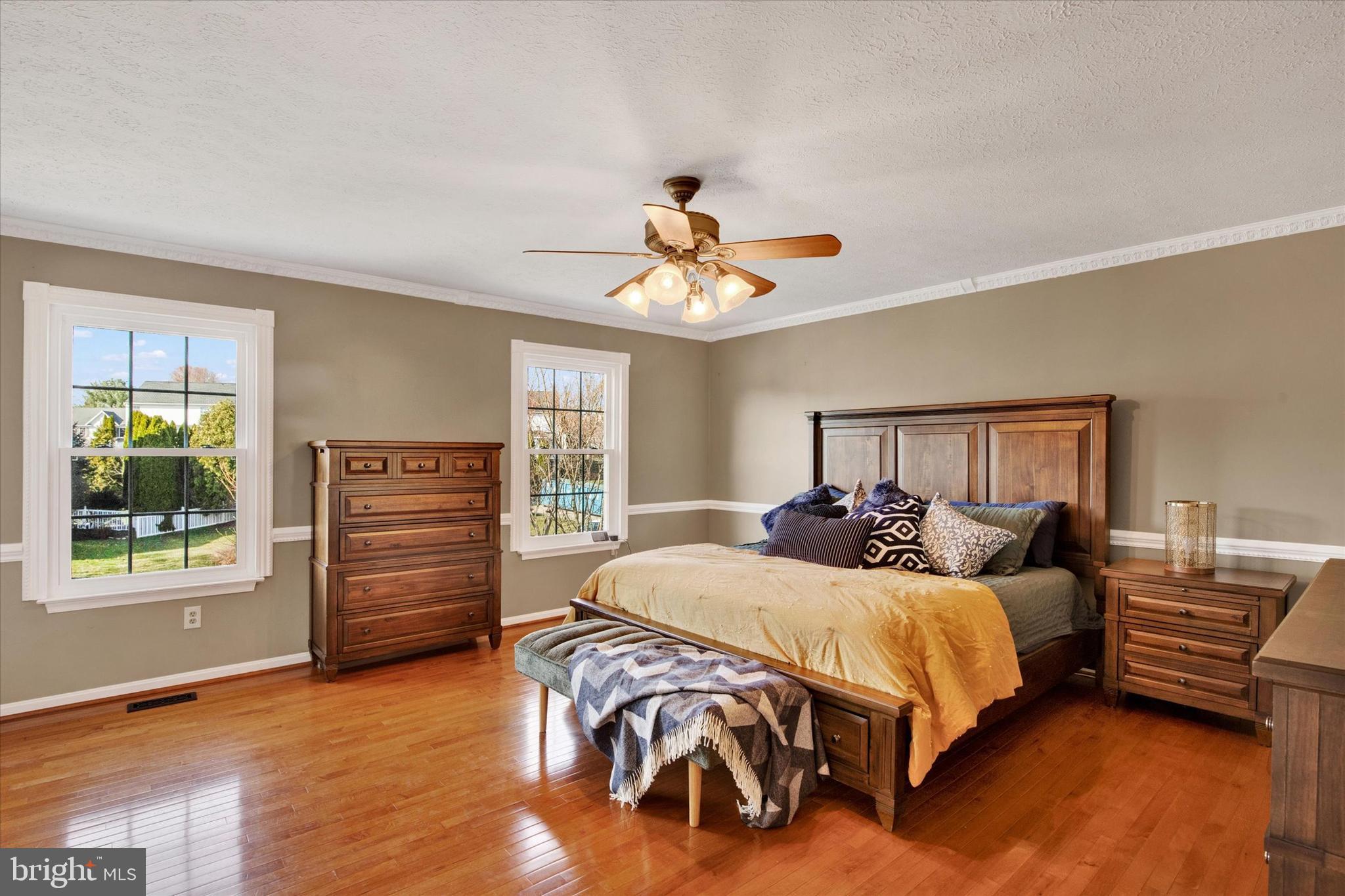 FOREST LAKES - Residential