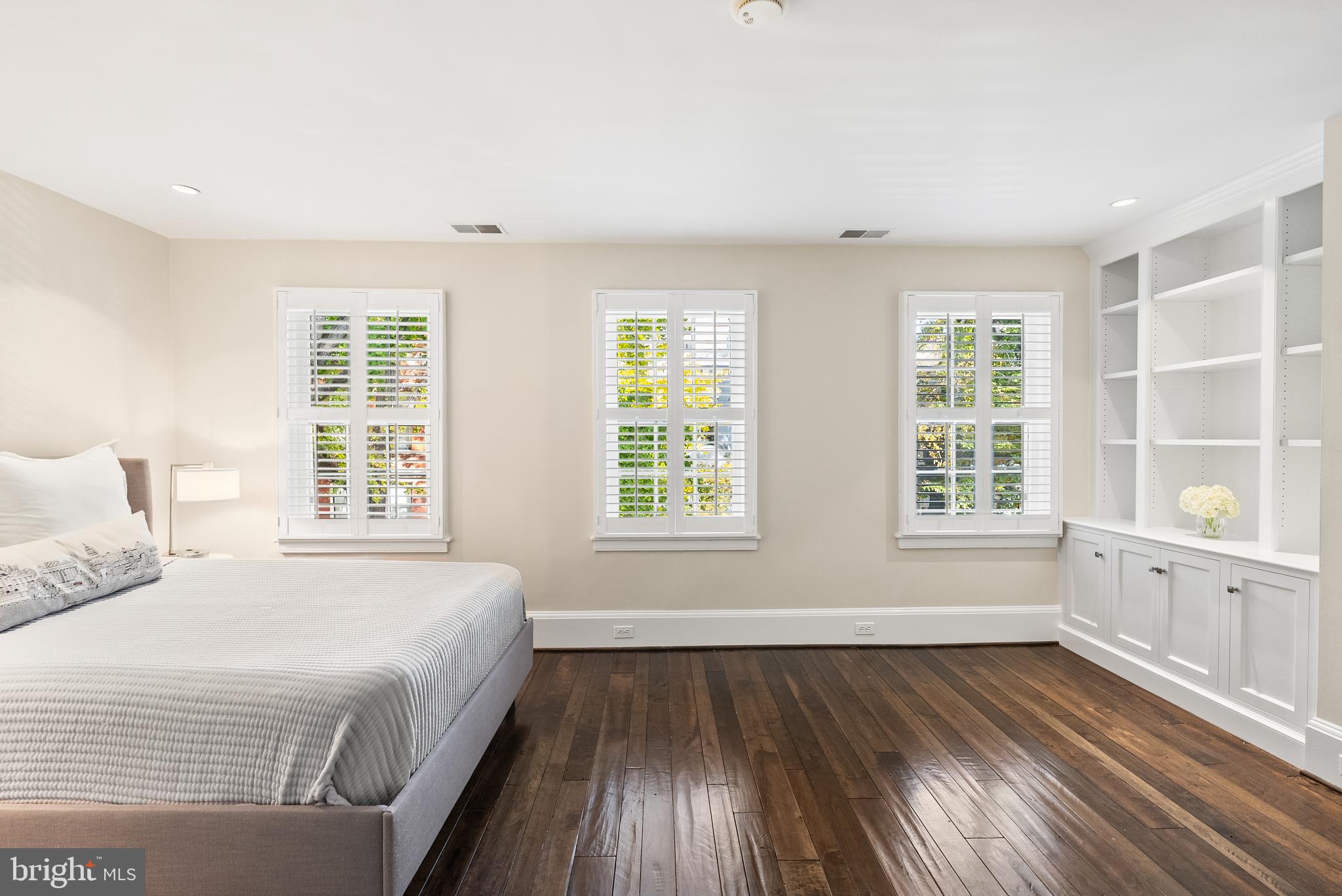 GEORGETOWN - Residential