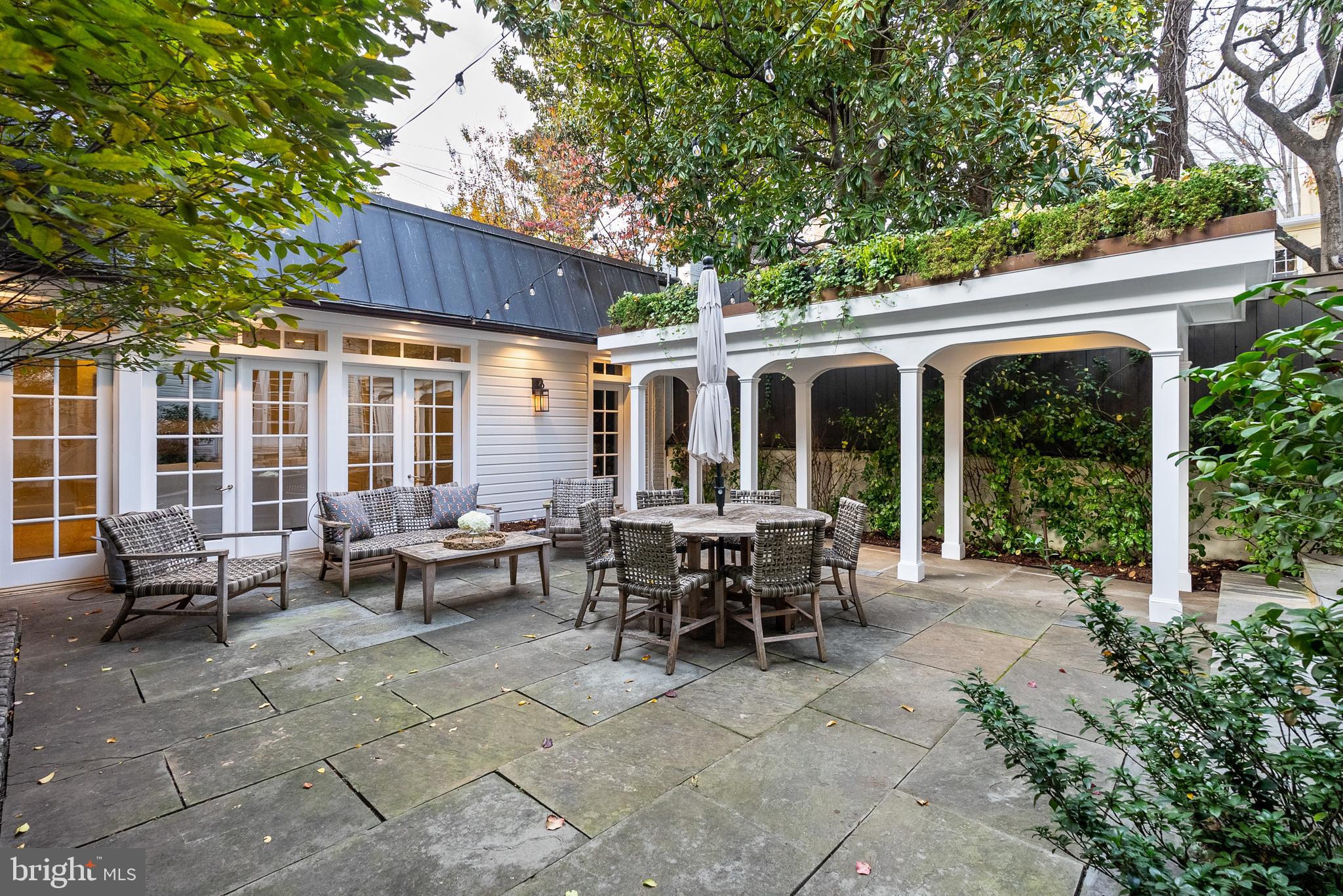 GEORGETOWN - Residential