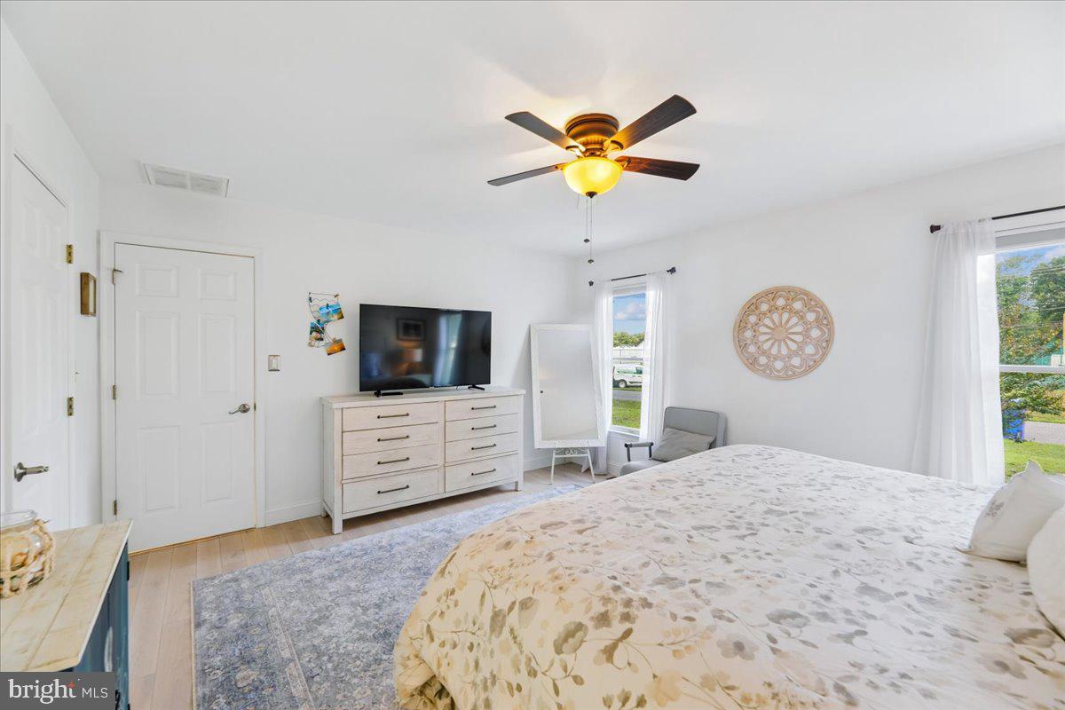 WHITES CREEK MANOR - Residential