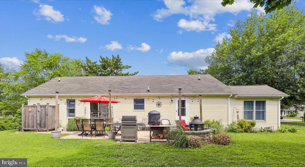 WHITES CREEK MANOR - Residential