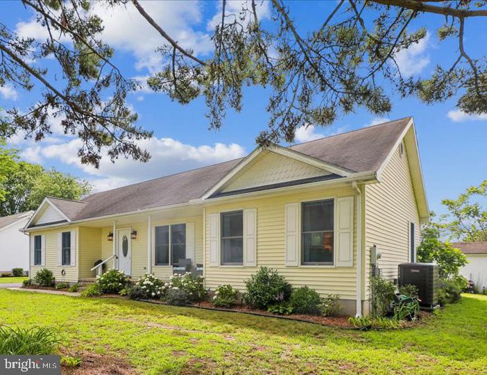 WHITES CREEK MANOR - Residential