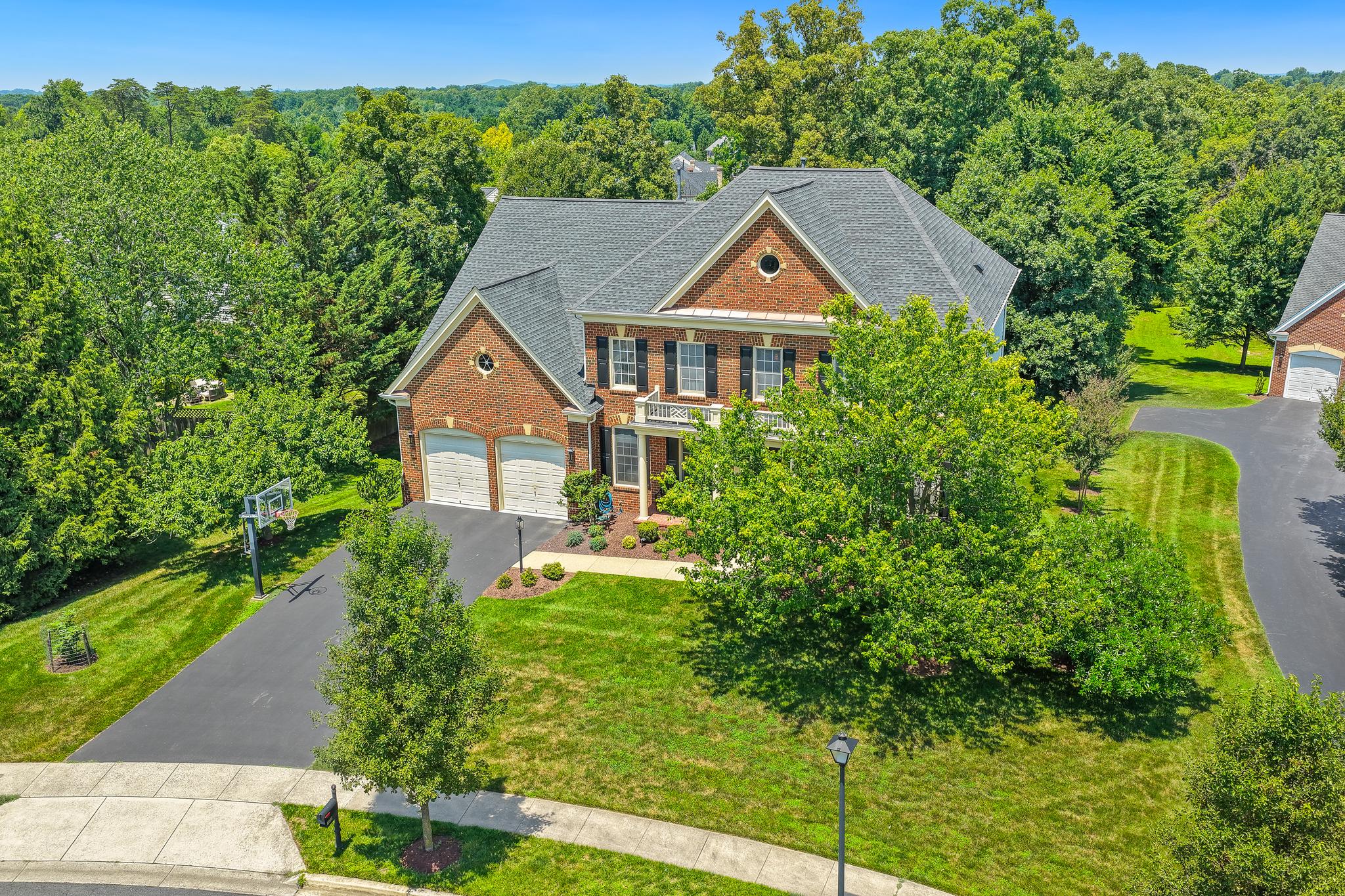 BIG PINES VILLAGE - Residential
