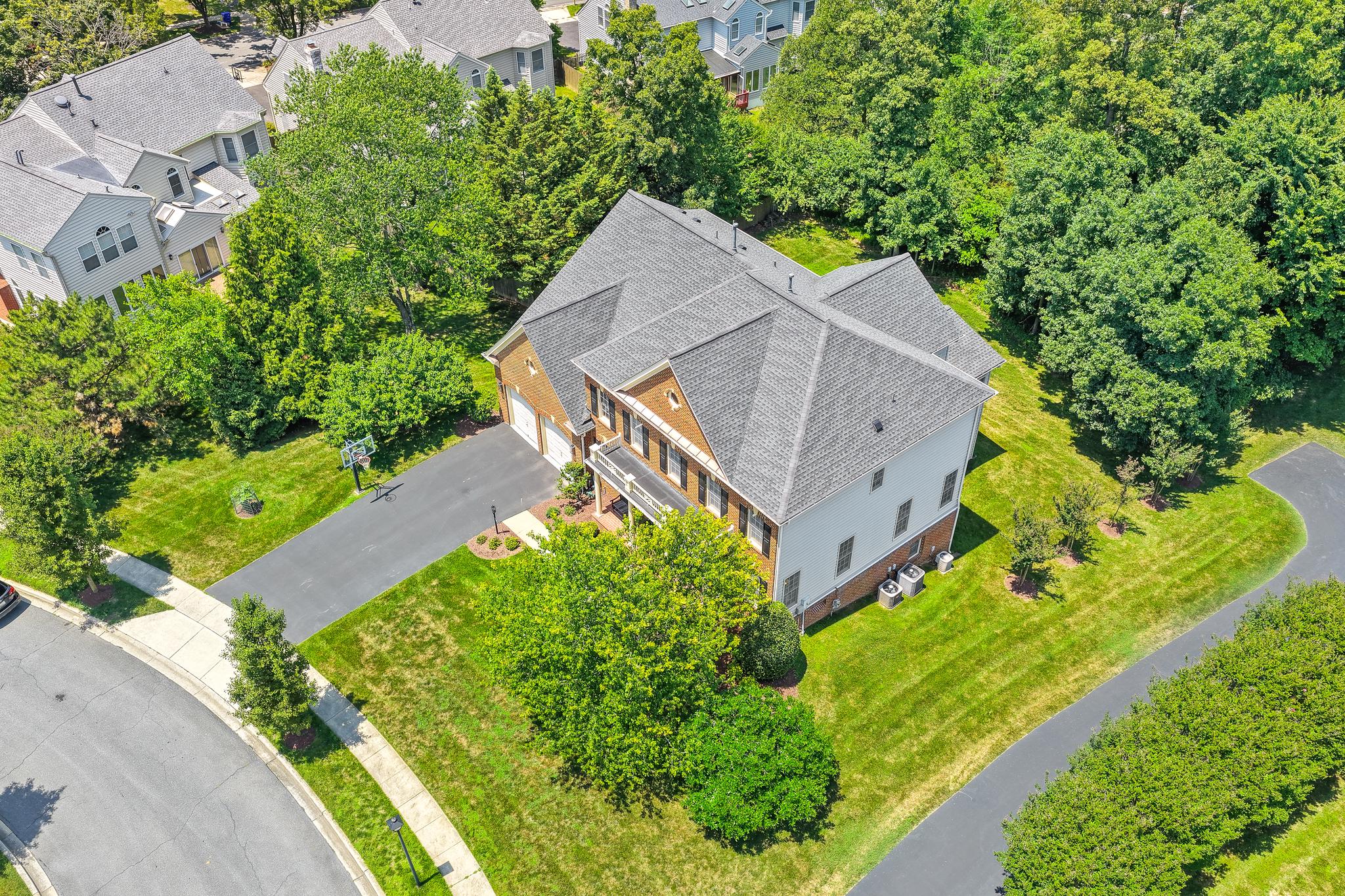 BIG PINES VILLAGE - Residential