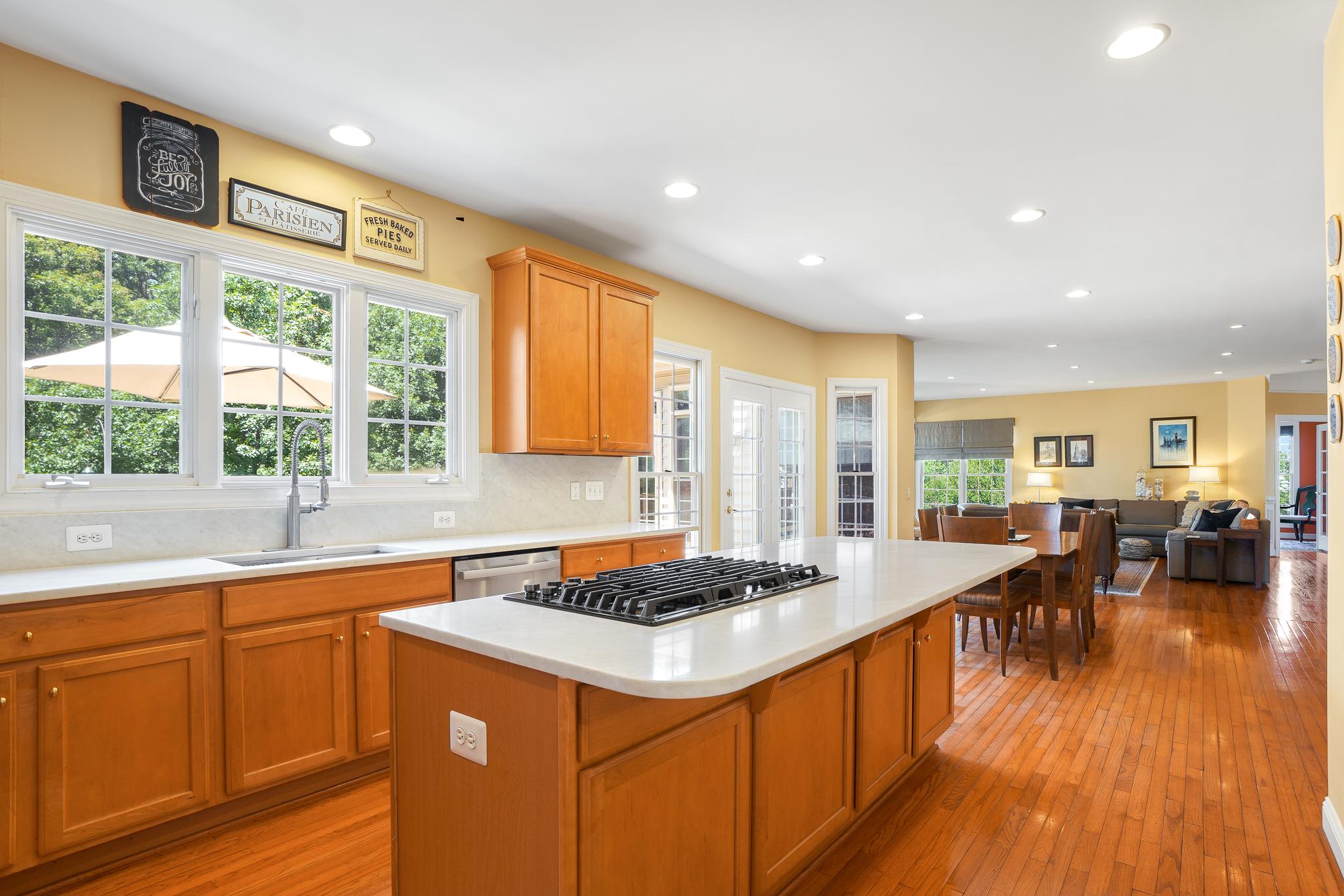 BIG PINES VILLAGE - Residential