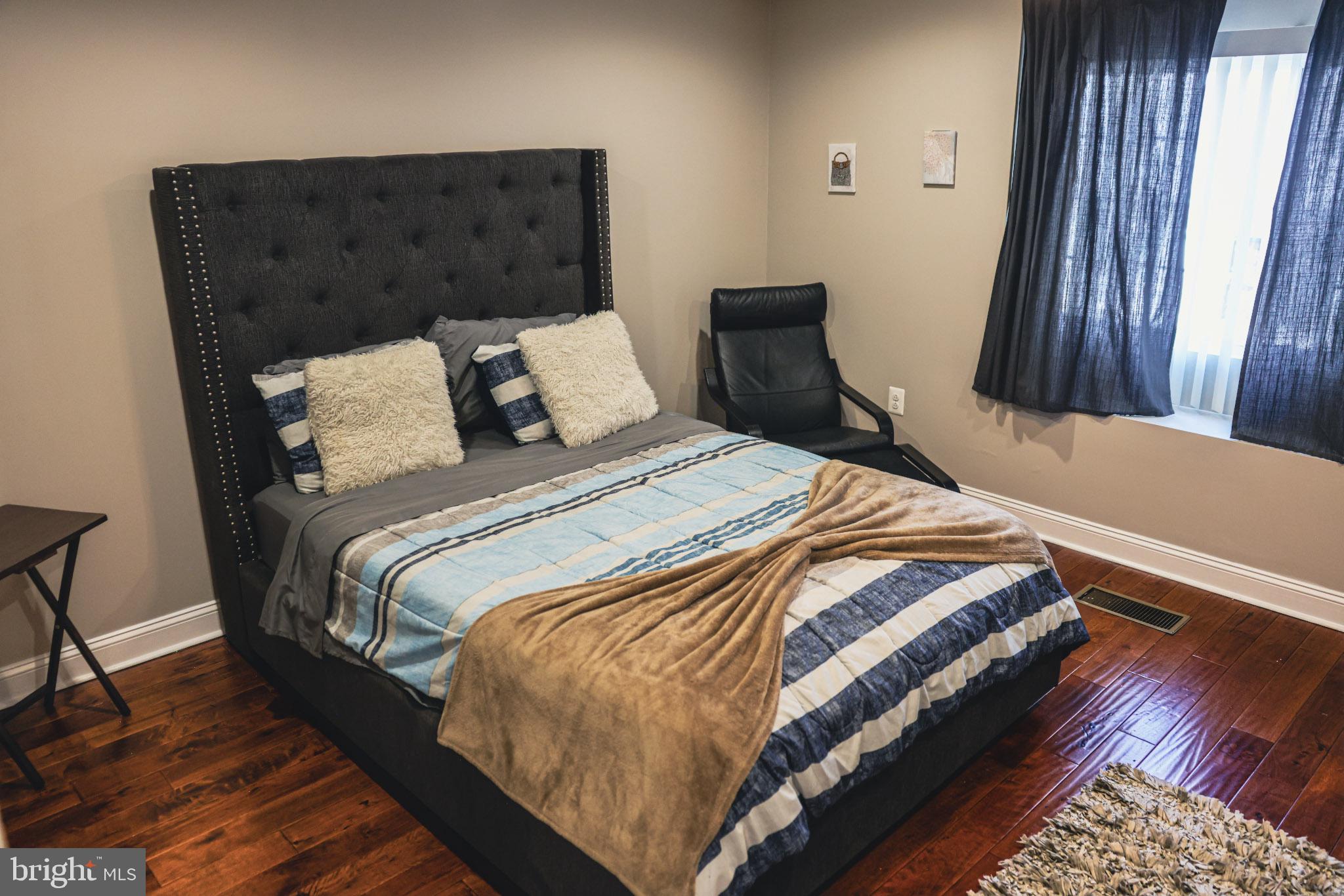 COBBS CREEK - Residential