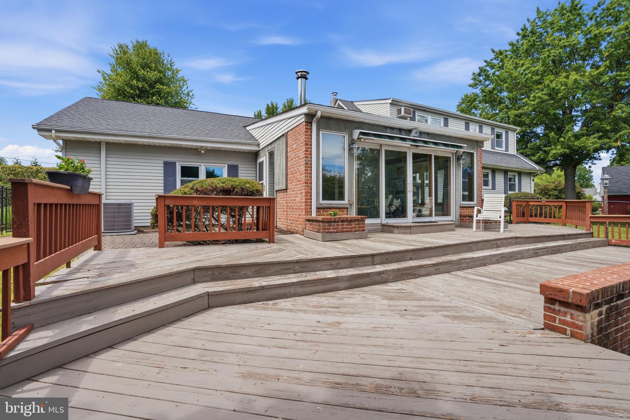 SALEM POINT - Residential