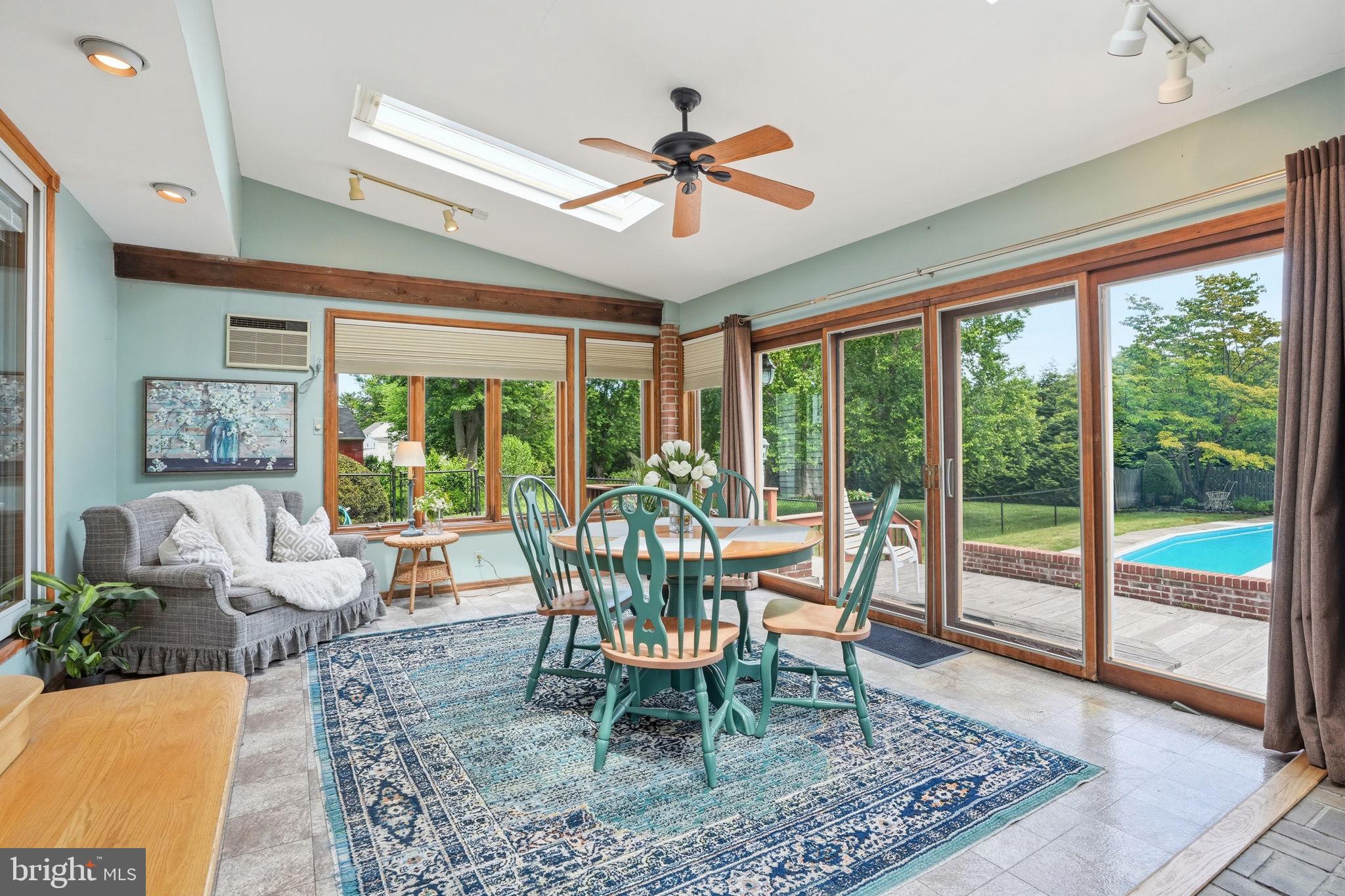 SALEM POINT - Residential