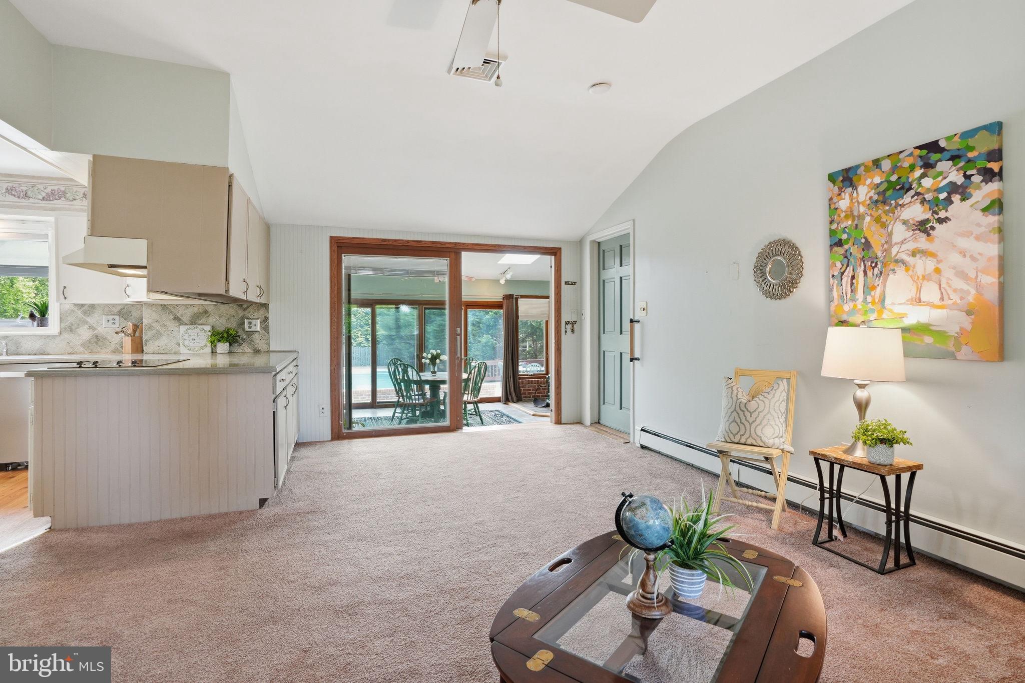 SALEM POINT - Residential