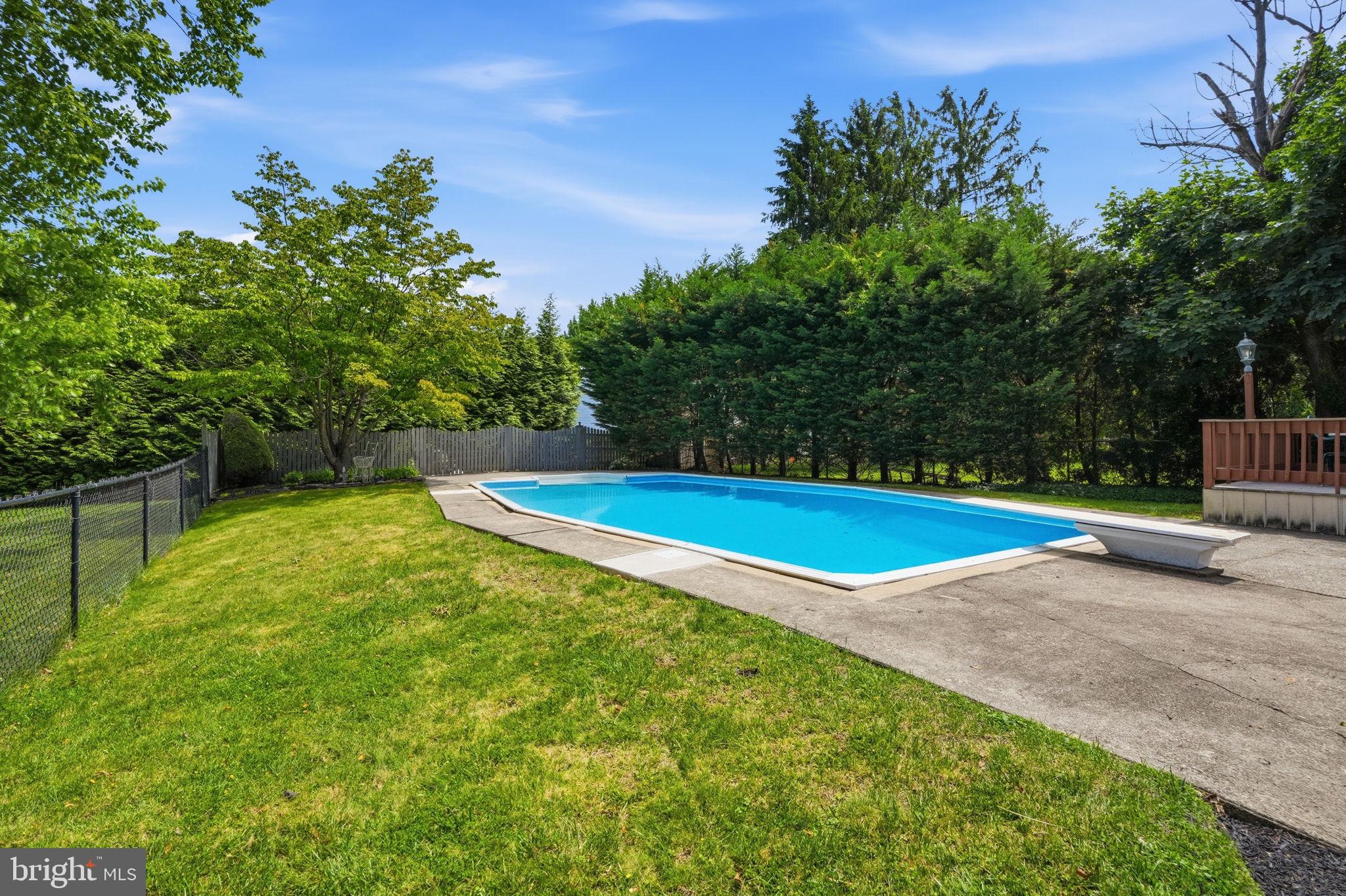 SALEM POINT - Residential
