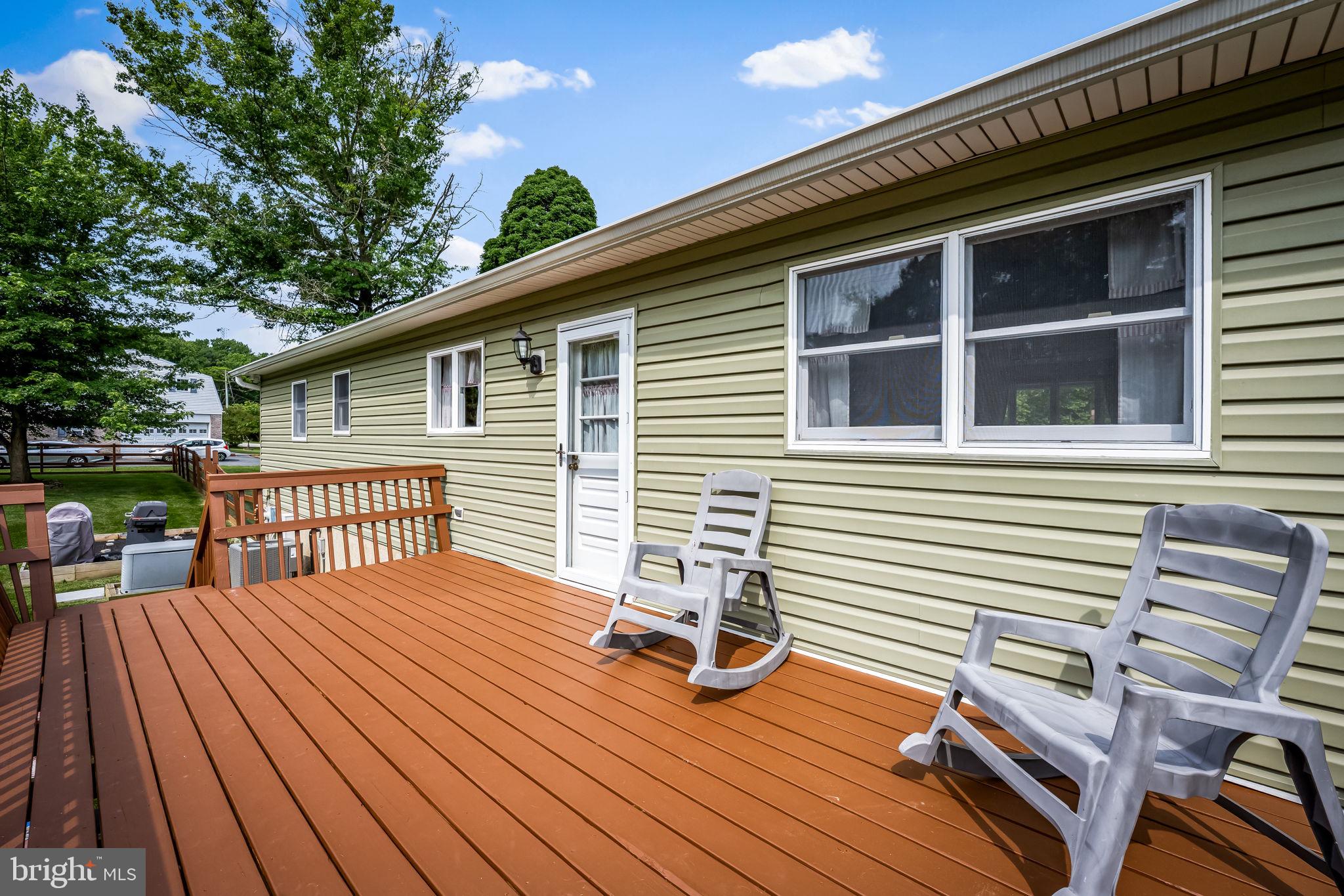 WOODRIDGE MANOR - Residential