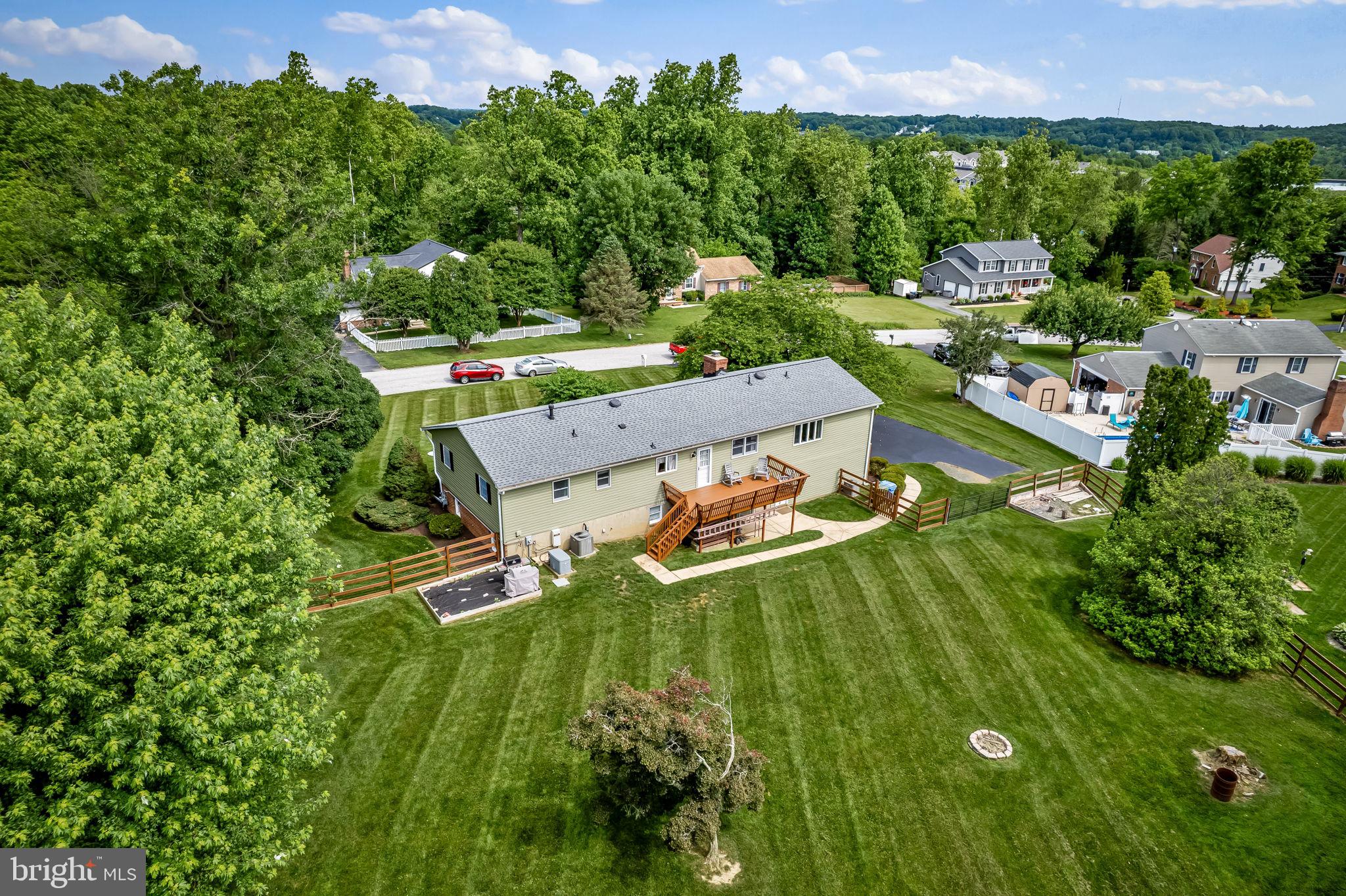 WOODRIDGE MANOR - Residential