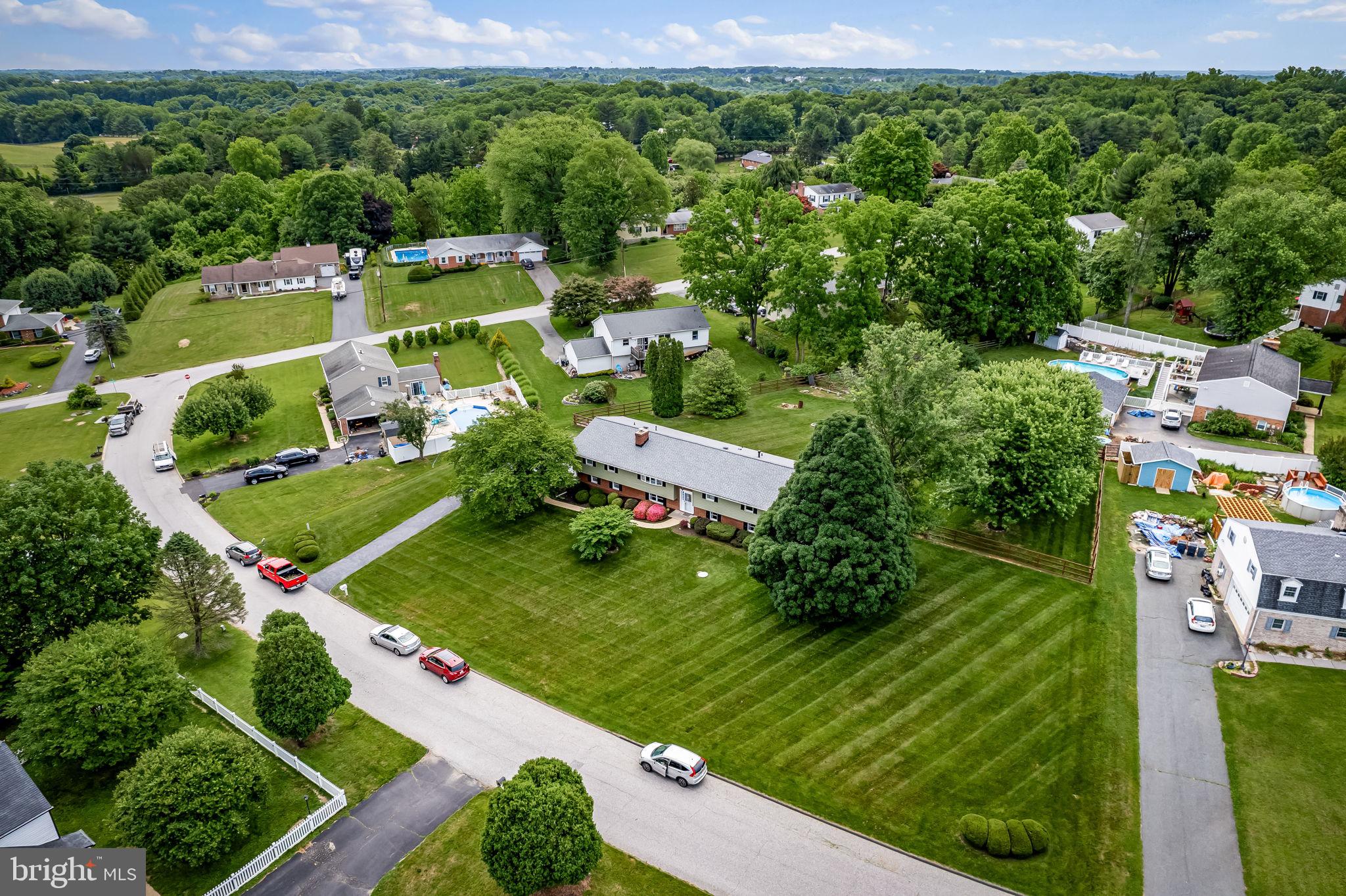 WOODRIDGE MANOR - Residential