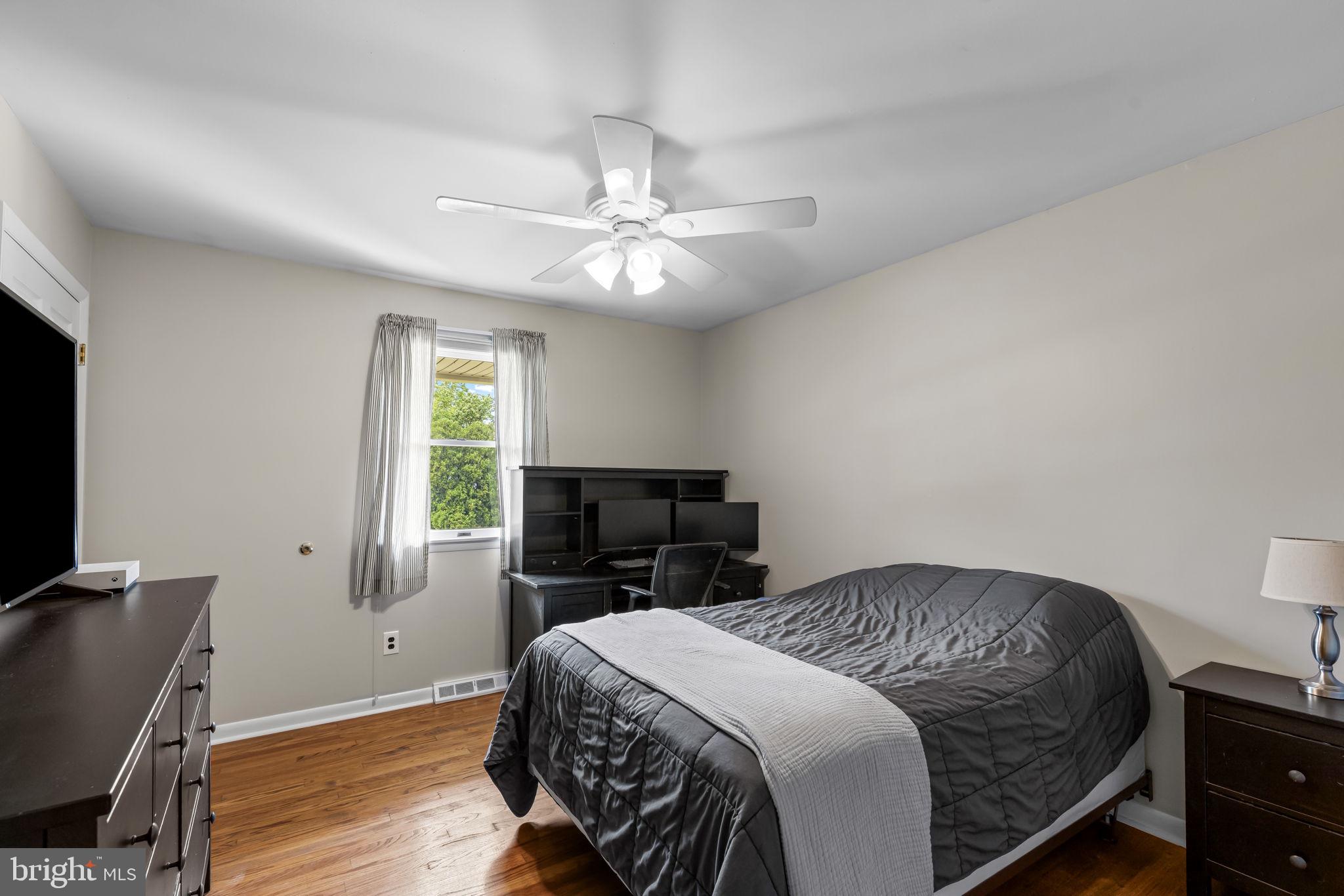 WOODRIDGE MANOR - Residential
