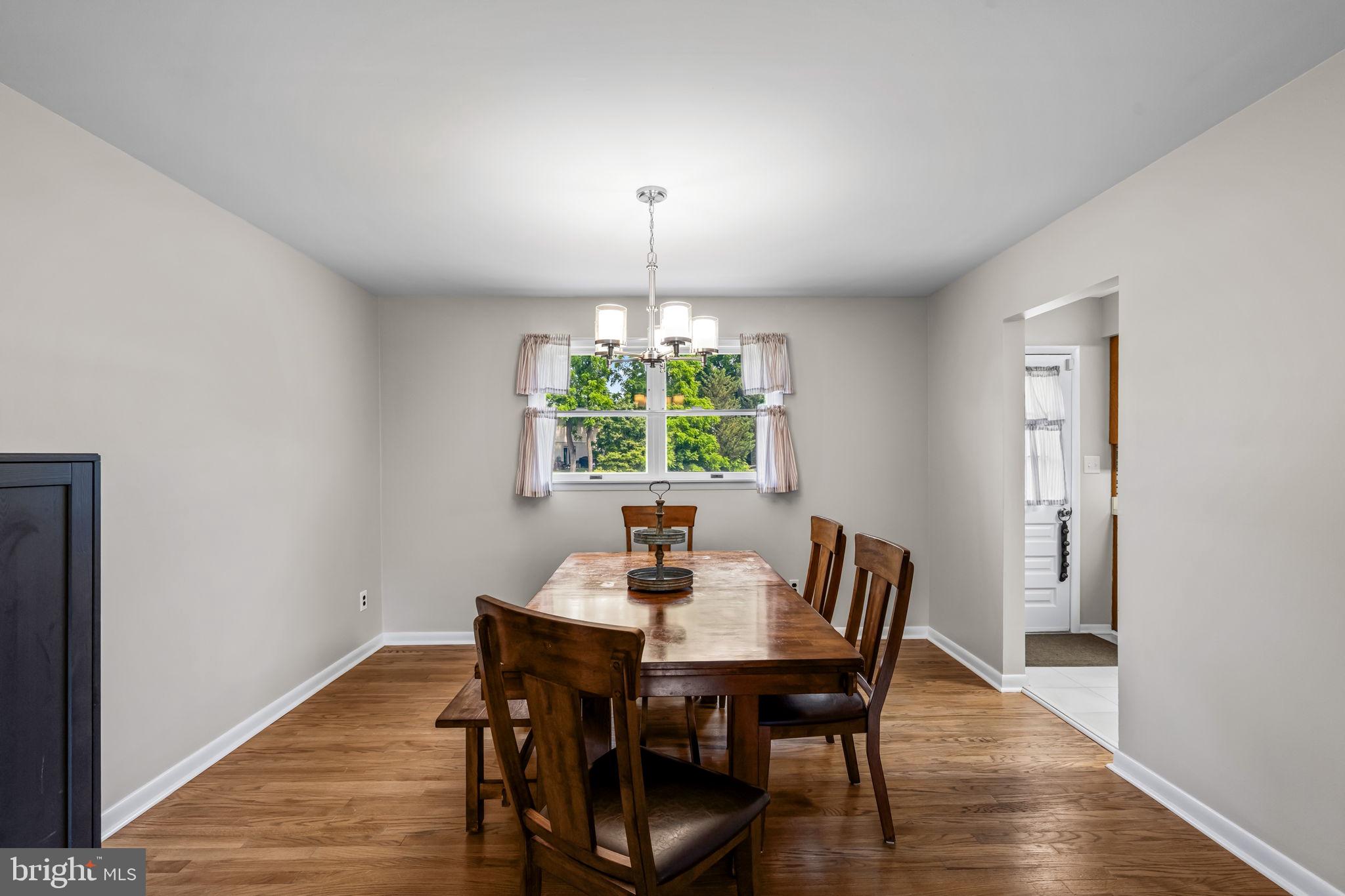 WOODRIDGE MANOR - Residential