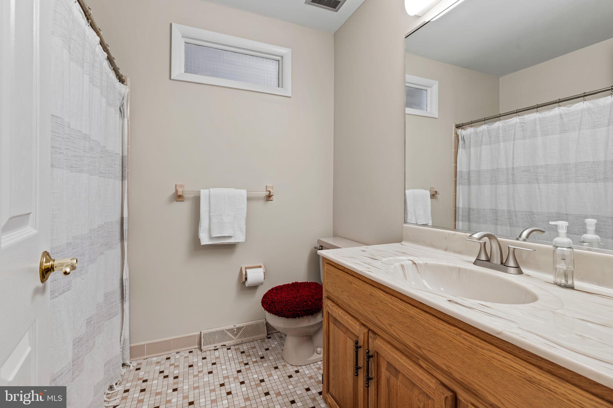 WOODRIDGE MANOR - Residential