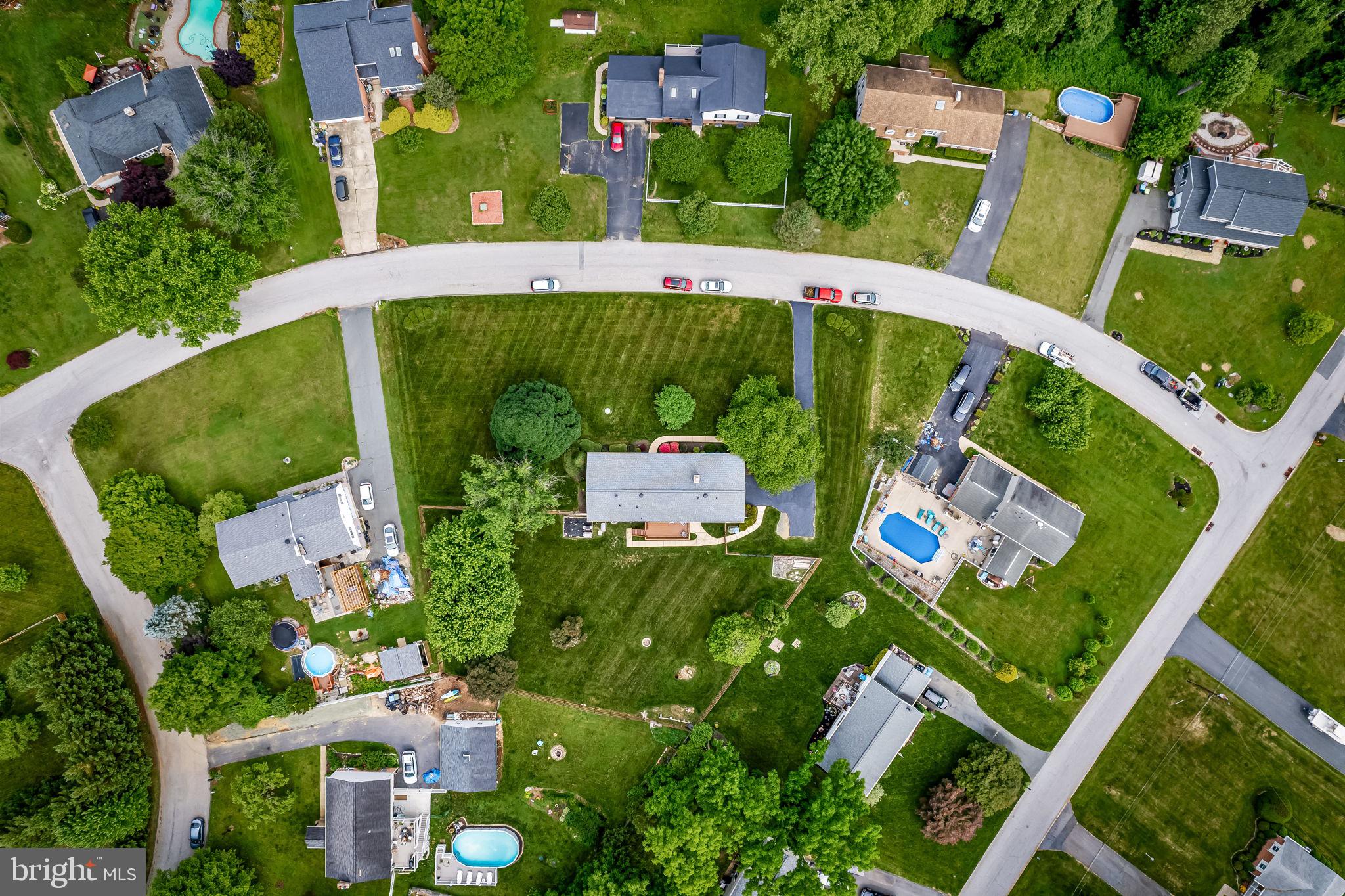 WOODRIDGE MANOR - Residential