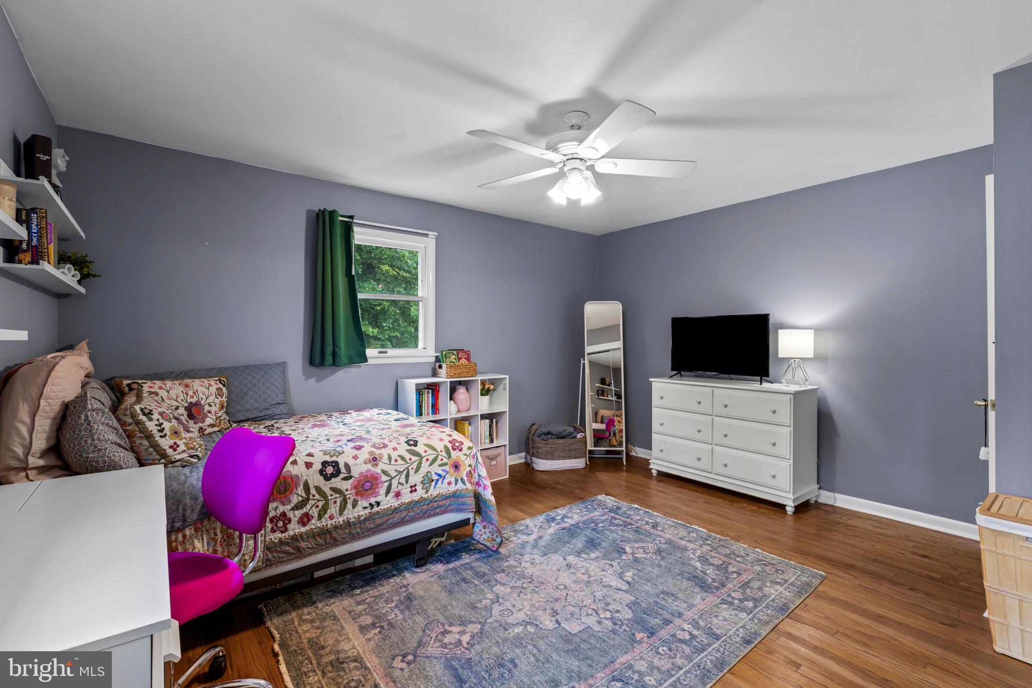 WOODRIDGE MANOR - Residential