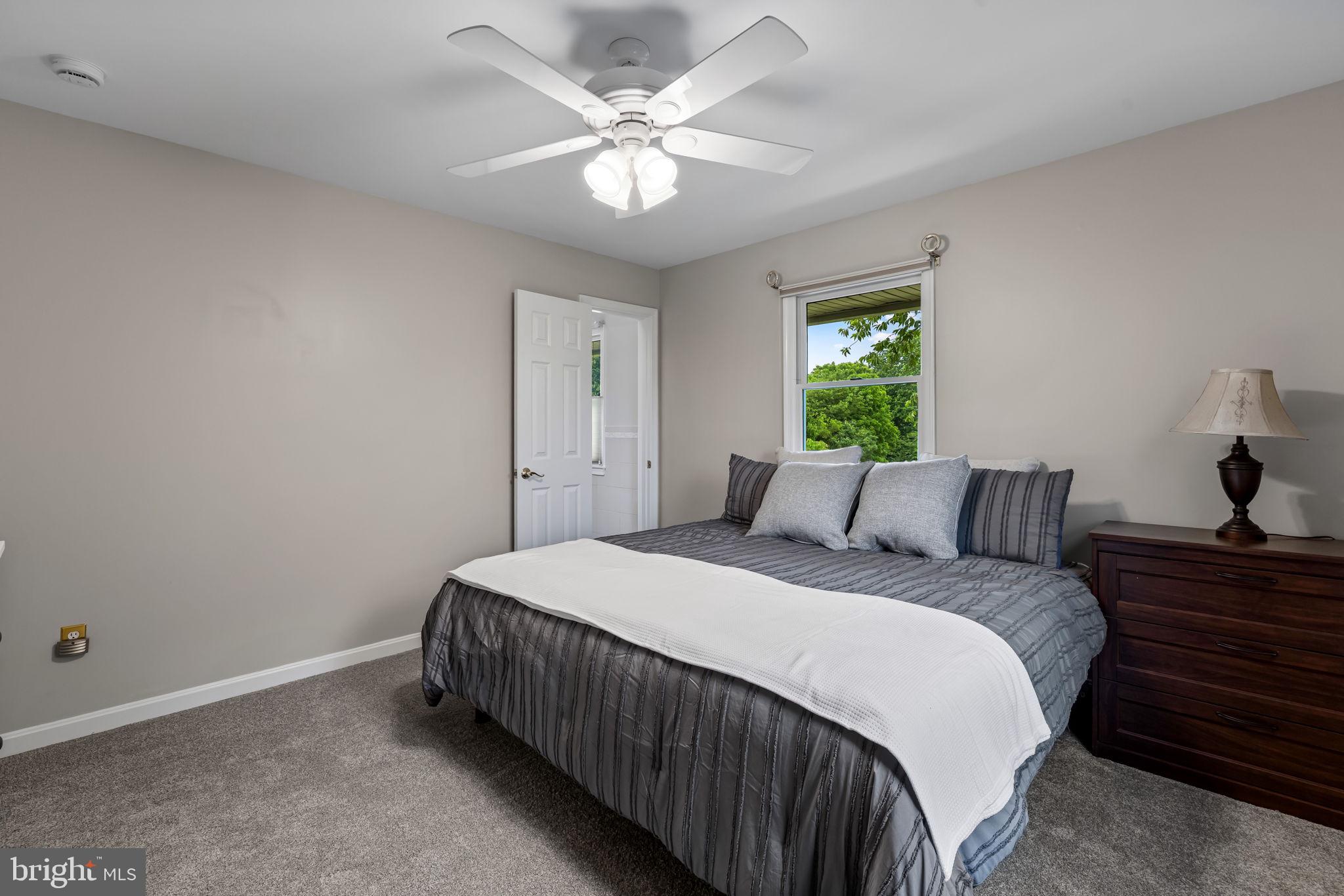 WOODRIDGE MANOR - Residential