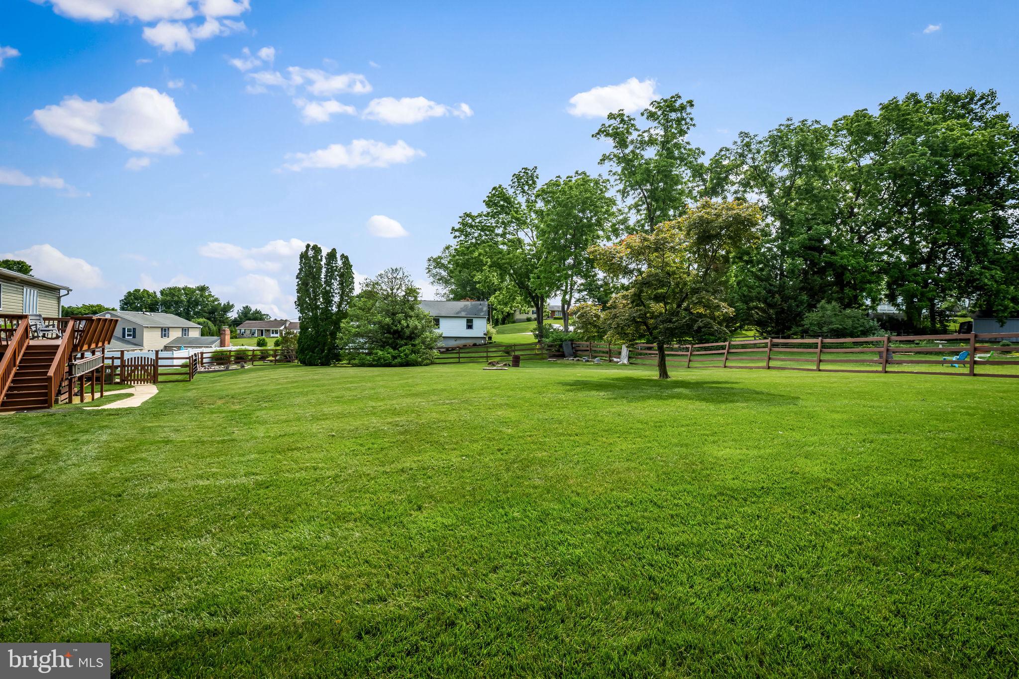 WOODRIDGE MANOR - Residential