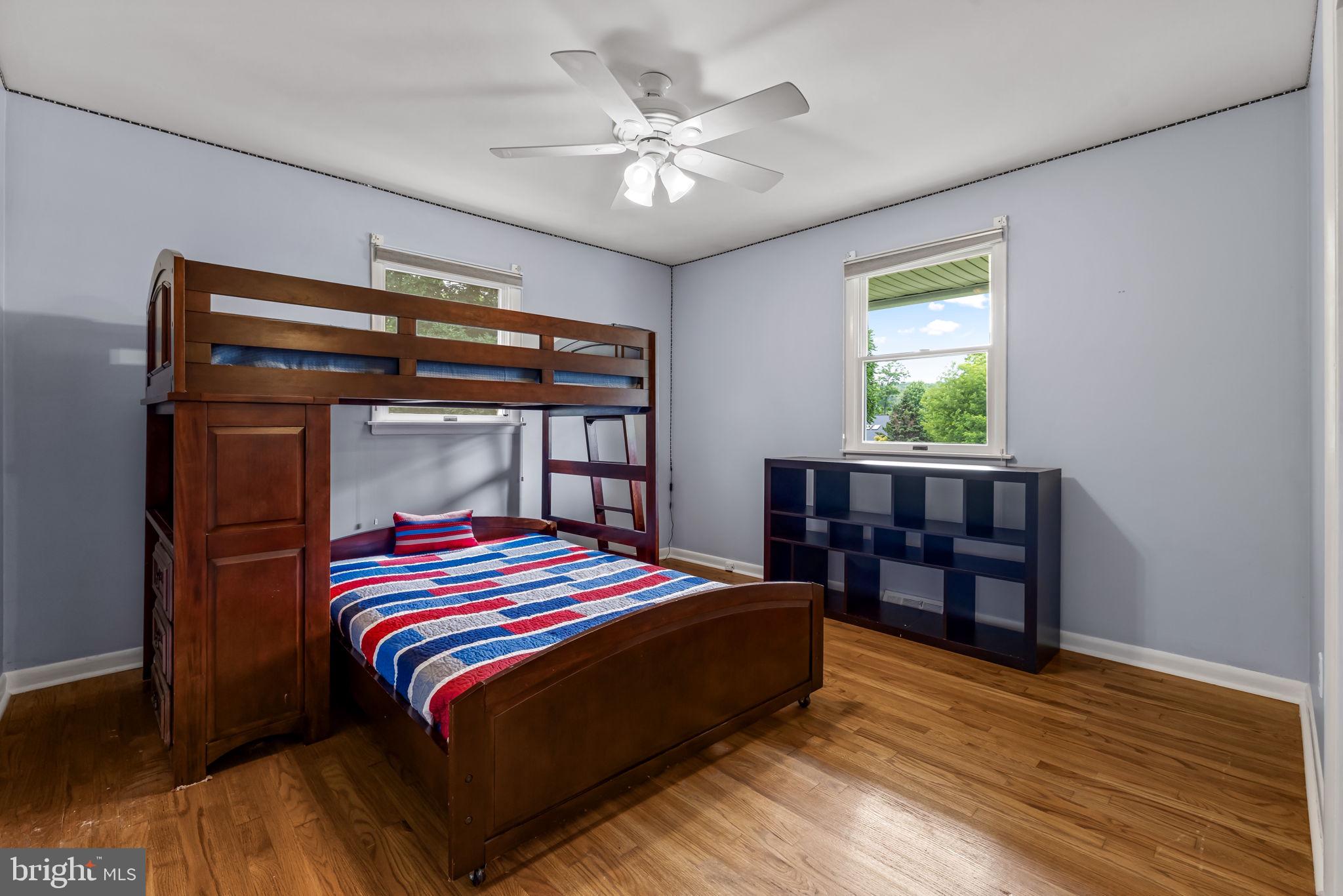 WOODRIDGE MANOR - Residential