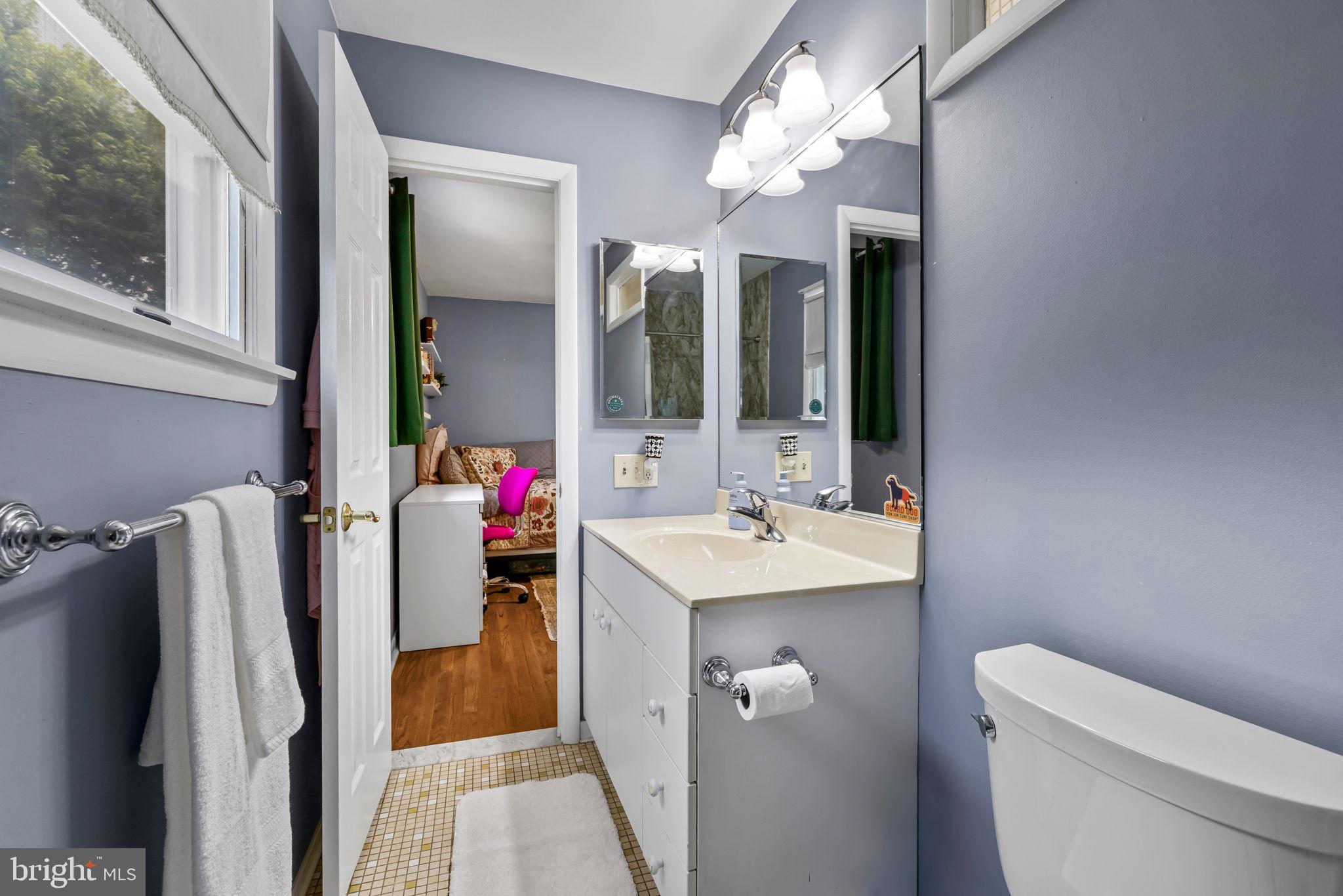 WOODRIDGE MANOR - Residential