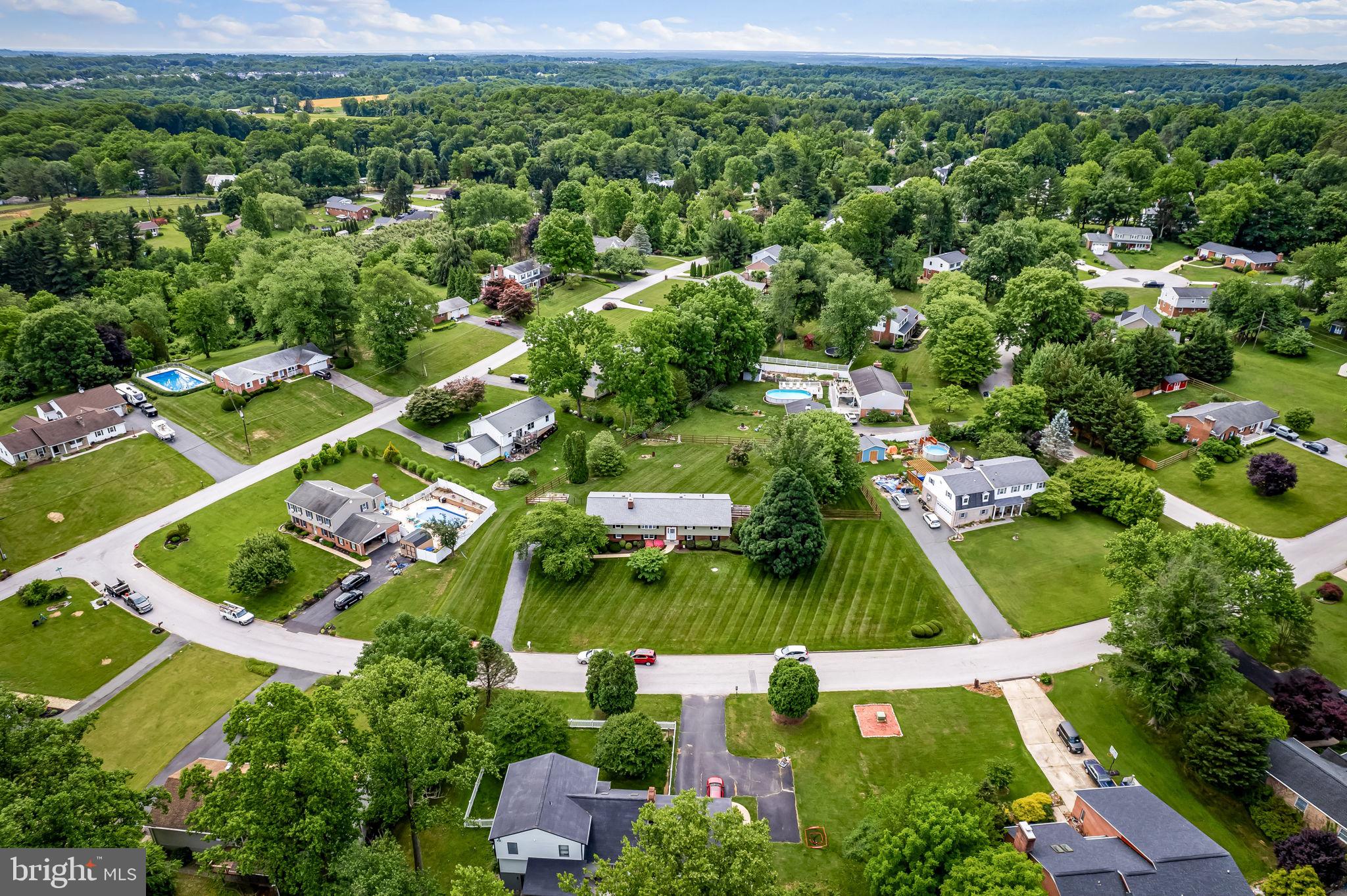 WOODRIDGE MANOR - Residential