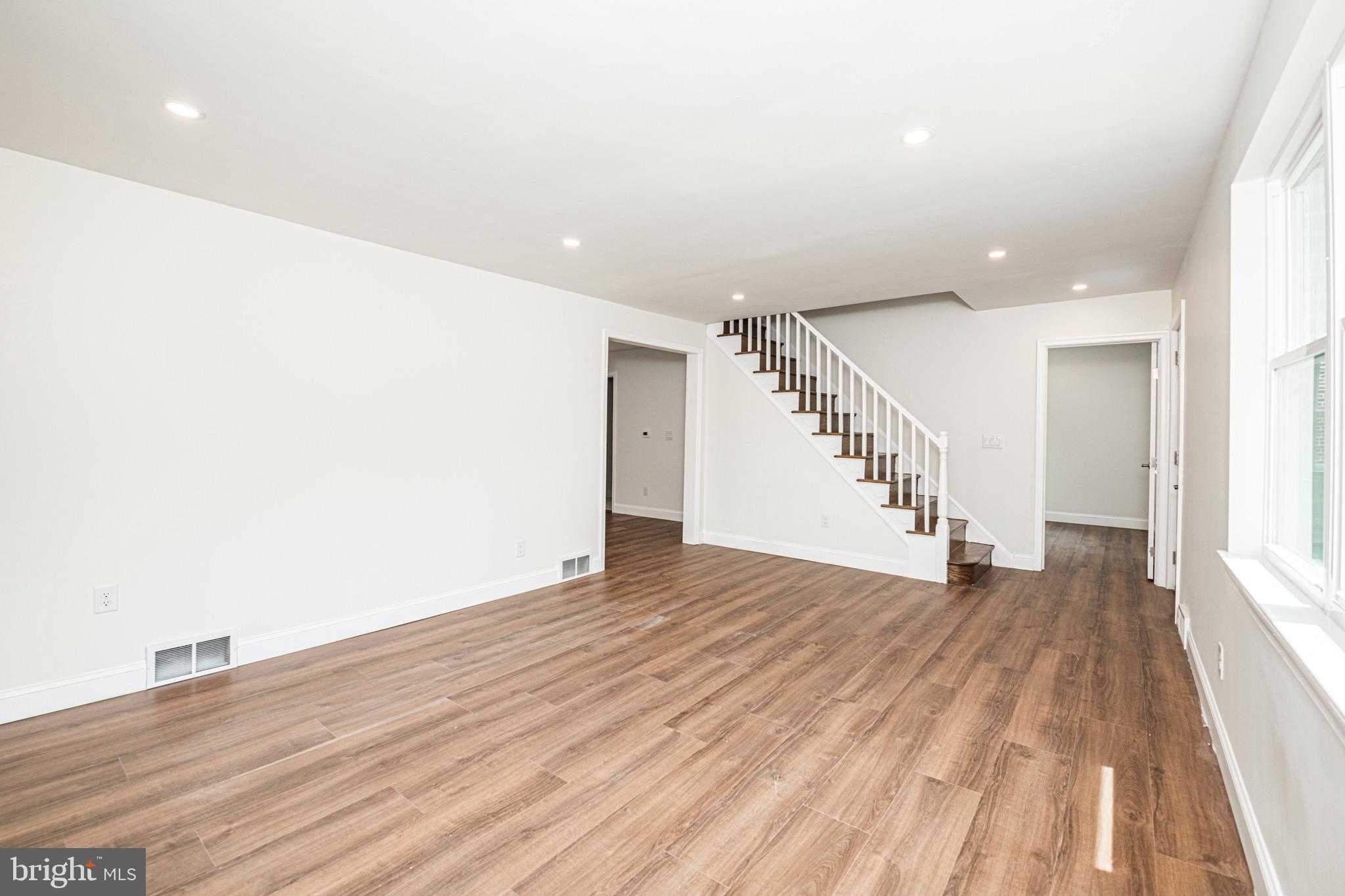 LEEDOM ESTS - Residential
