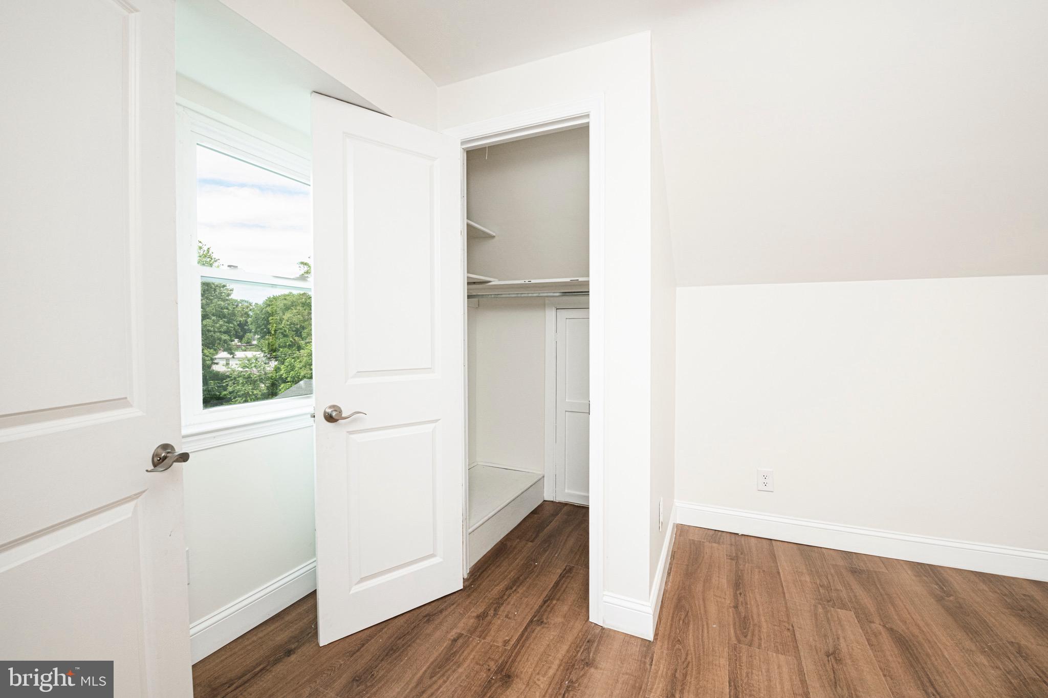 LEEDOM ESTS - Residential