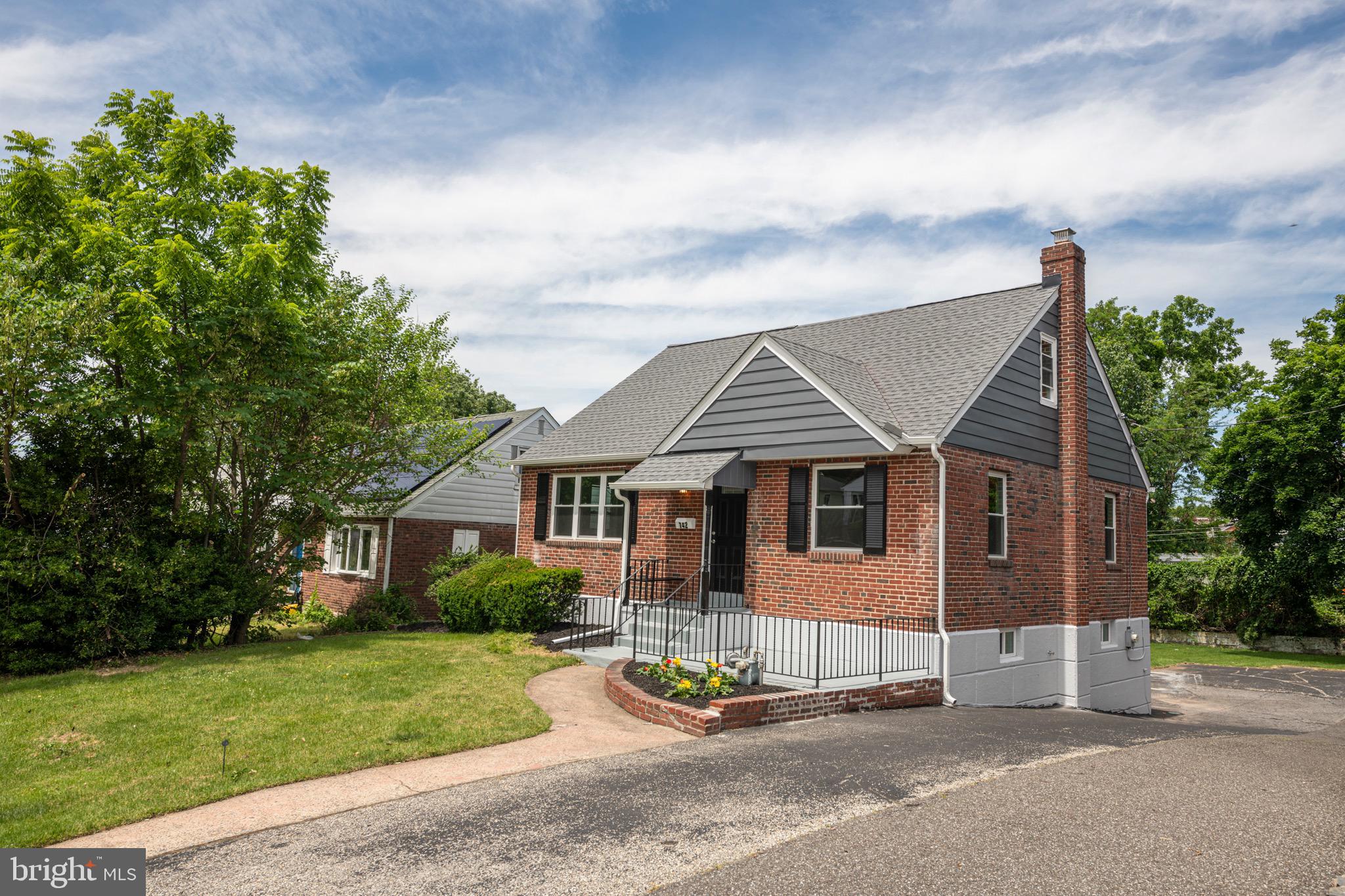 LEEDOM ESTS - Residential