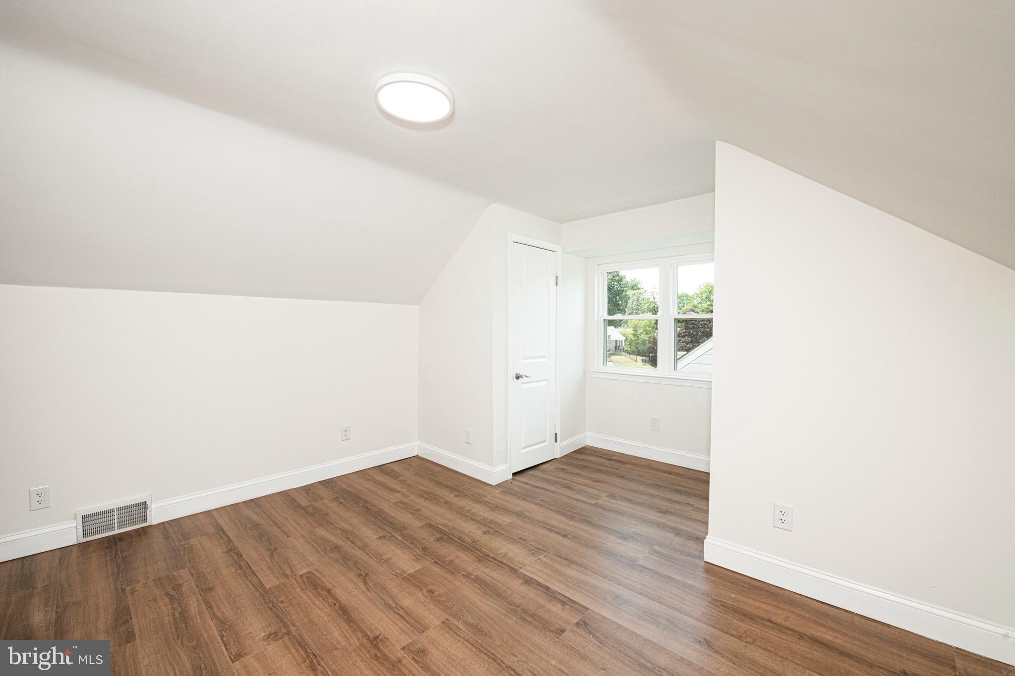 LEEDOM ESTS - Residential