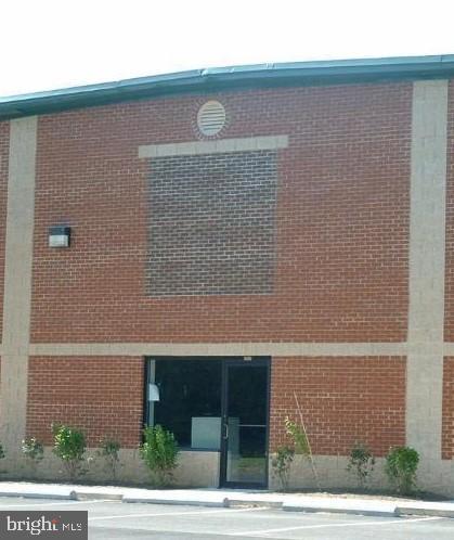 NORTH LANDING BUS CENTER - Commercial Sale