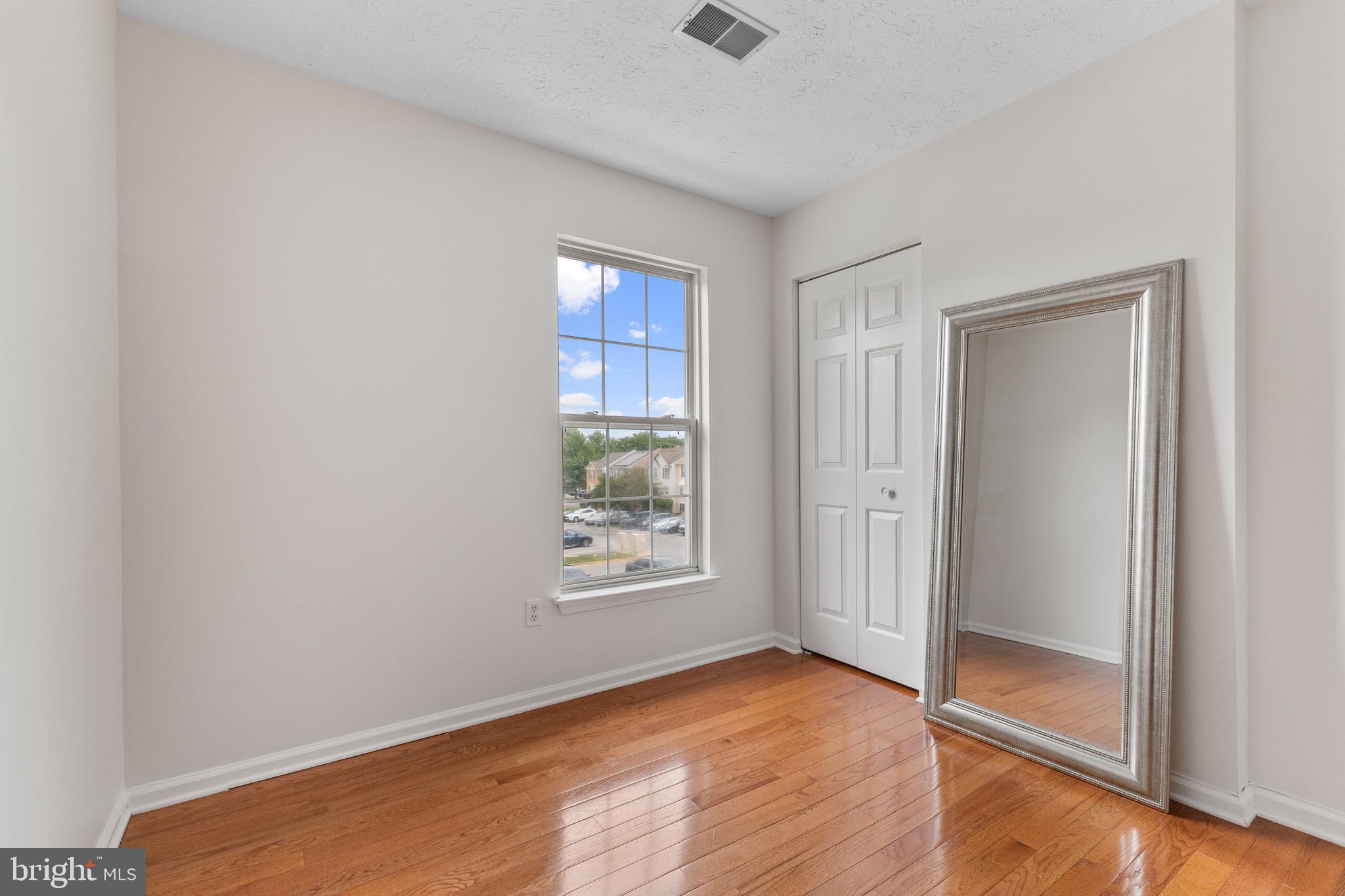 HILLCREST TOWNE - Residential