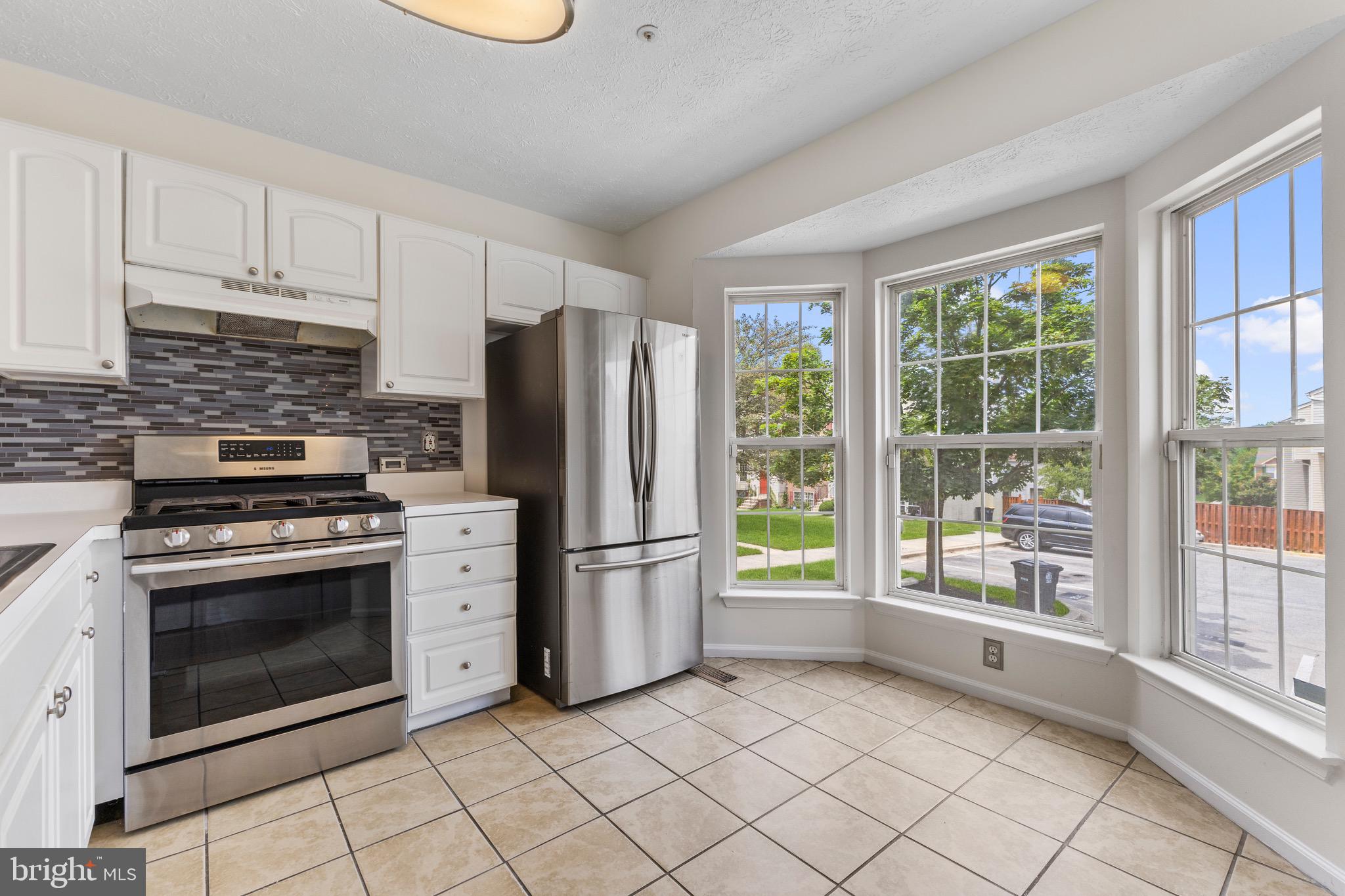 HILLCREST TOWNE - Residential