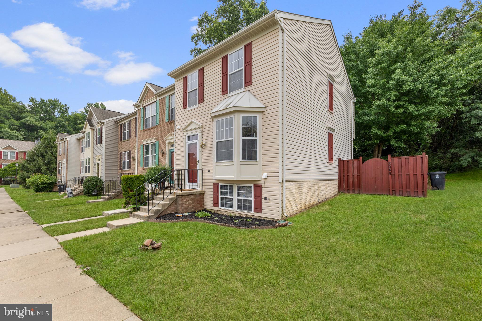 HILLCREST TOWNE - Residential
